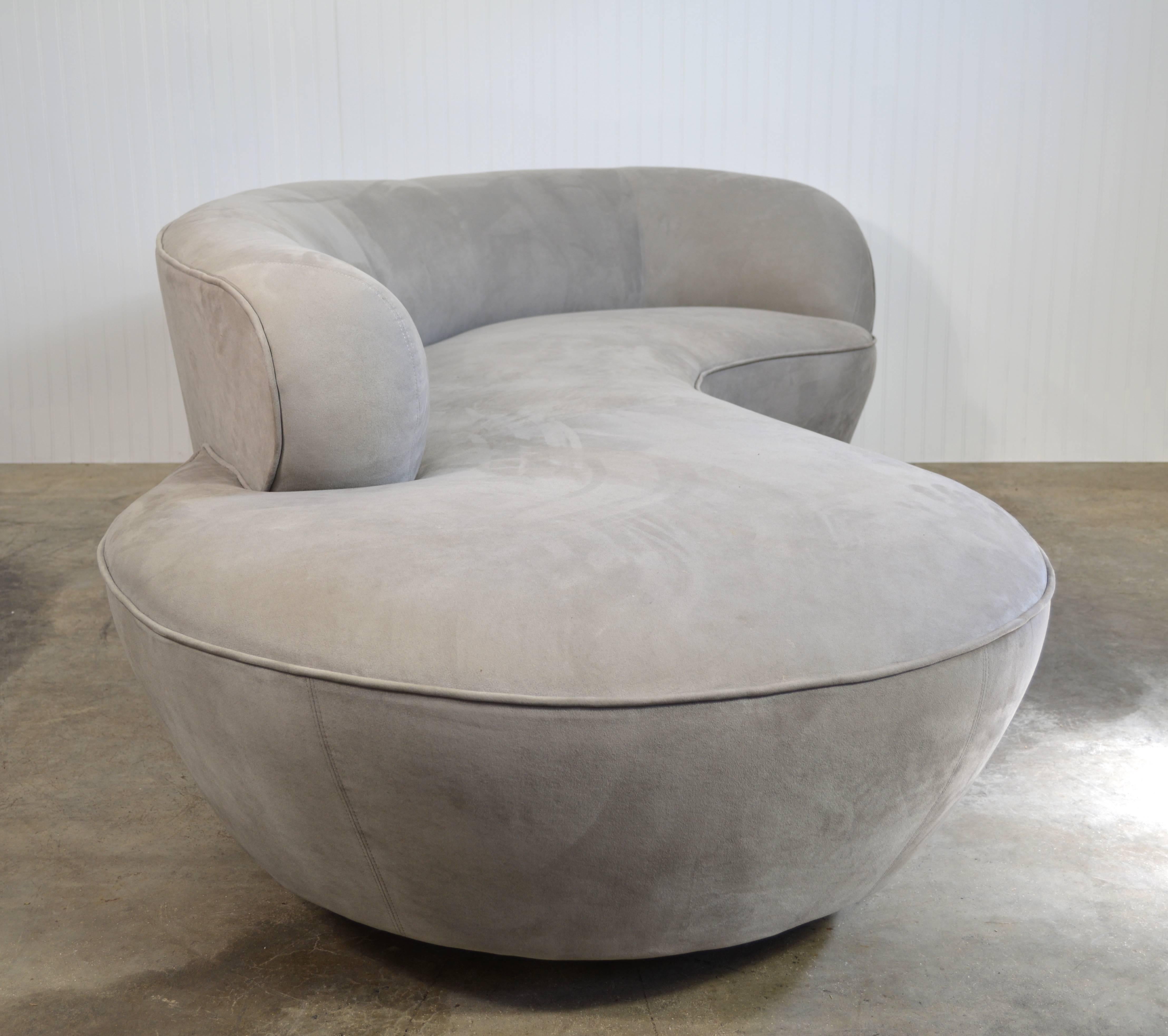 Vladimir Kagan Cloud sofa for Directional. The upholstery is original and the sofa will need to be recovered. We'd be happy to facilitate that process.