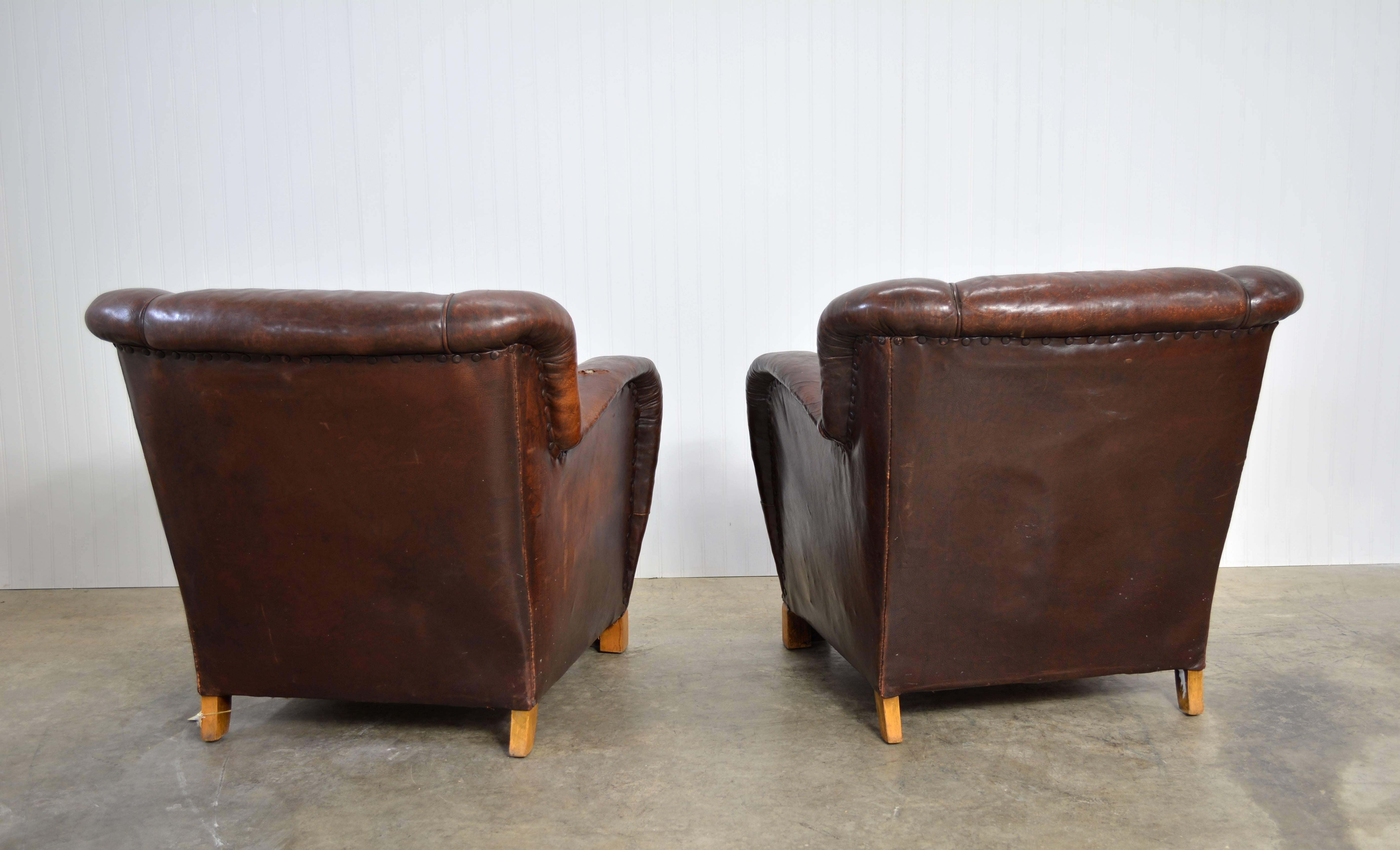 Mid-20th Century Pair of Early Danish Modern Lounge Chairs in Leather For Sale