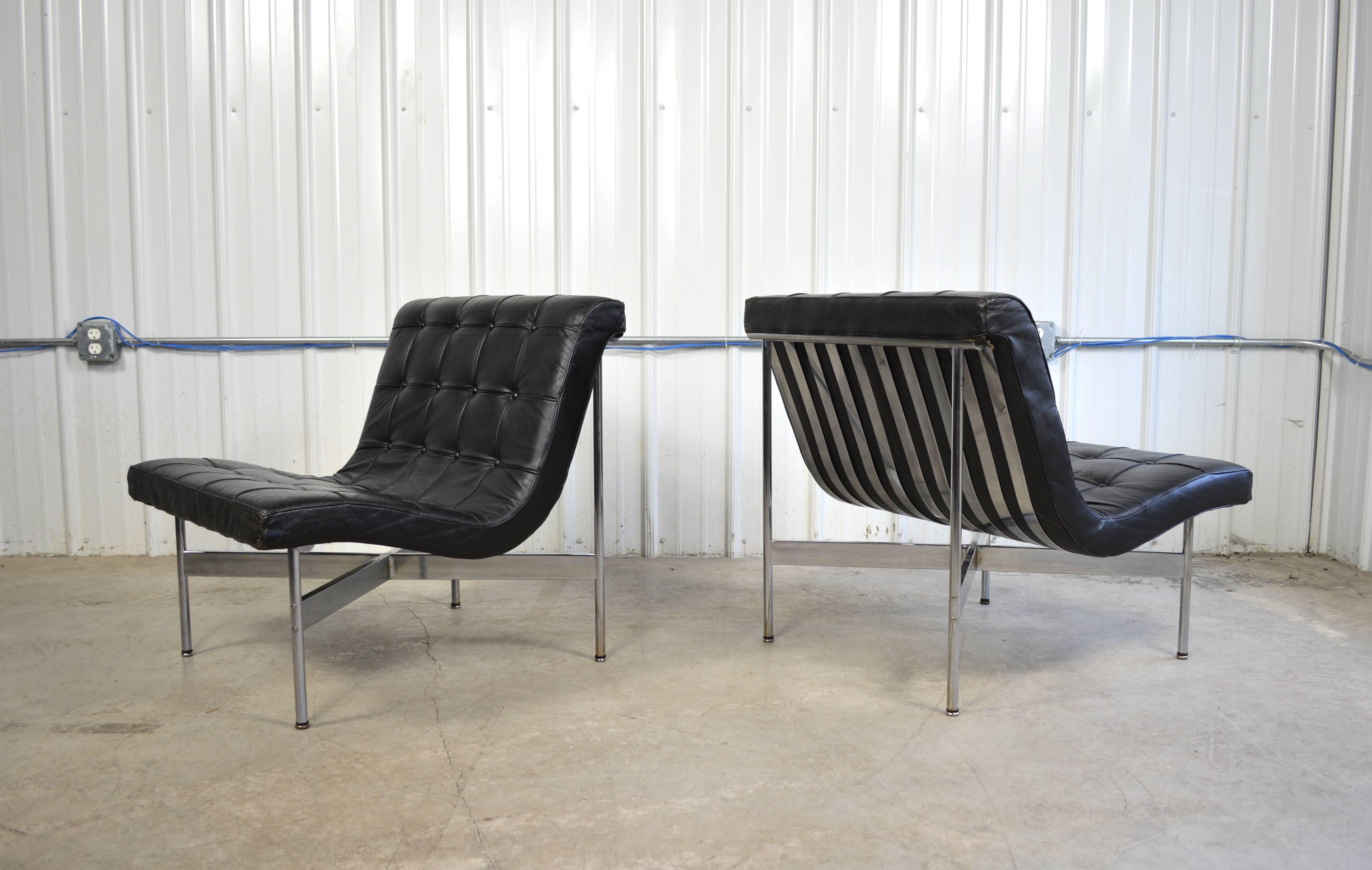 A pair of New York lounge chairs by Katavolos, Littell and Kelley for Laverne International. Chromed steel frames. Original black leather upholstery.