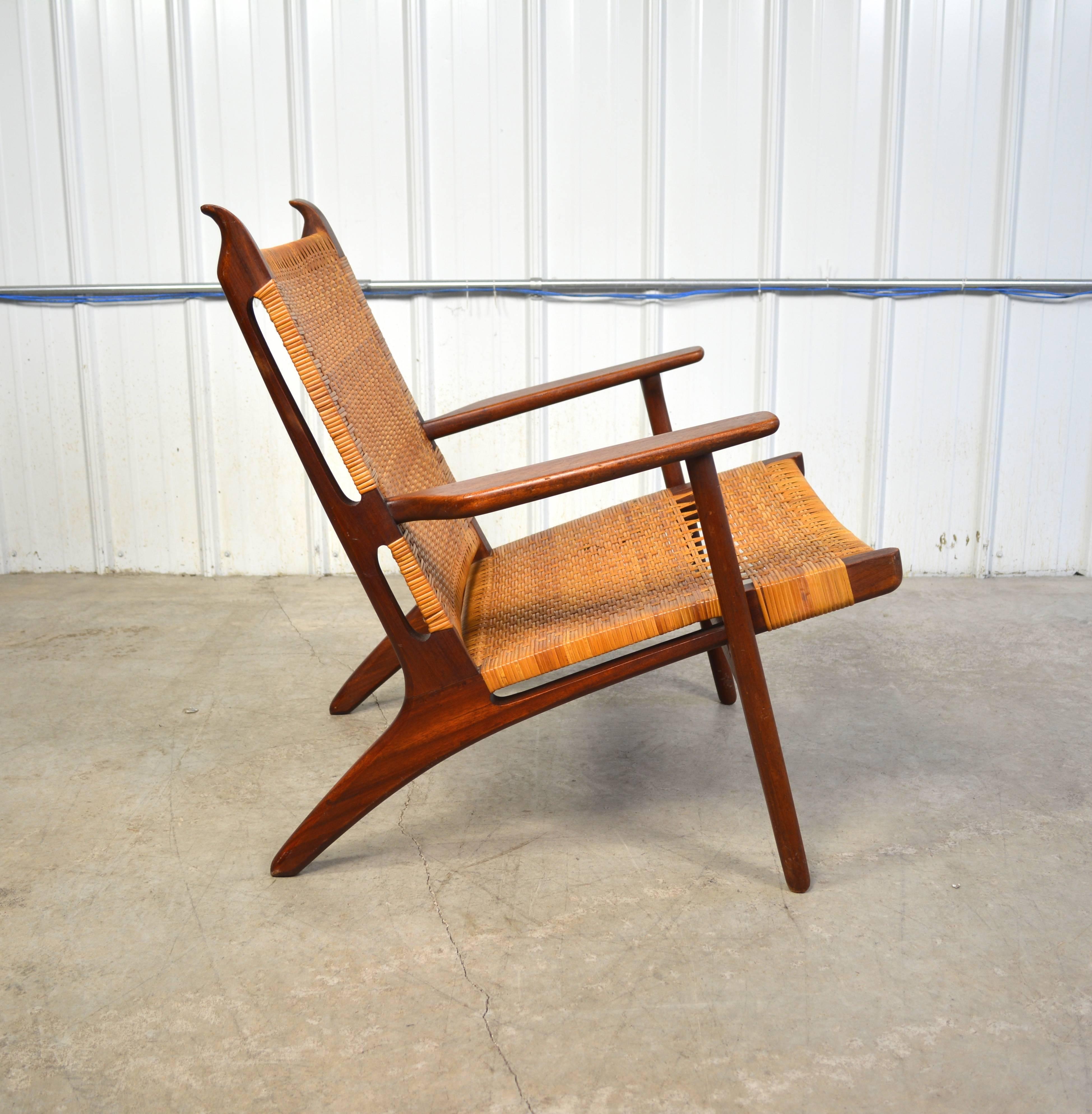 Mid-20th Century Hans Wegner Lounge Chair, Model CH27