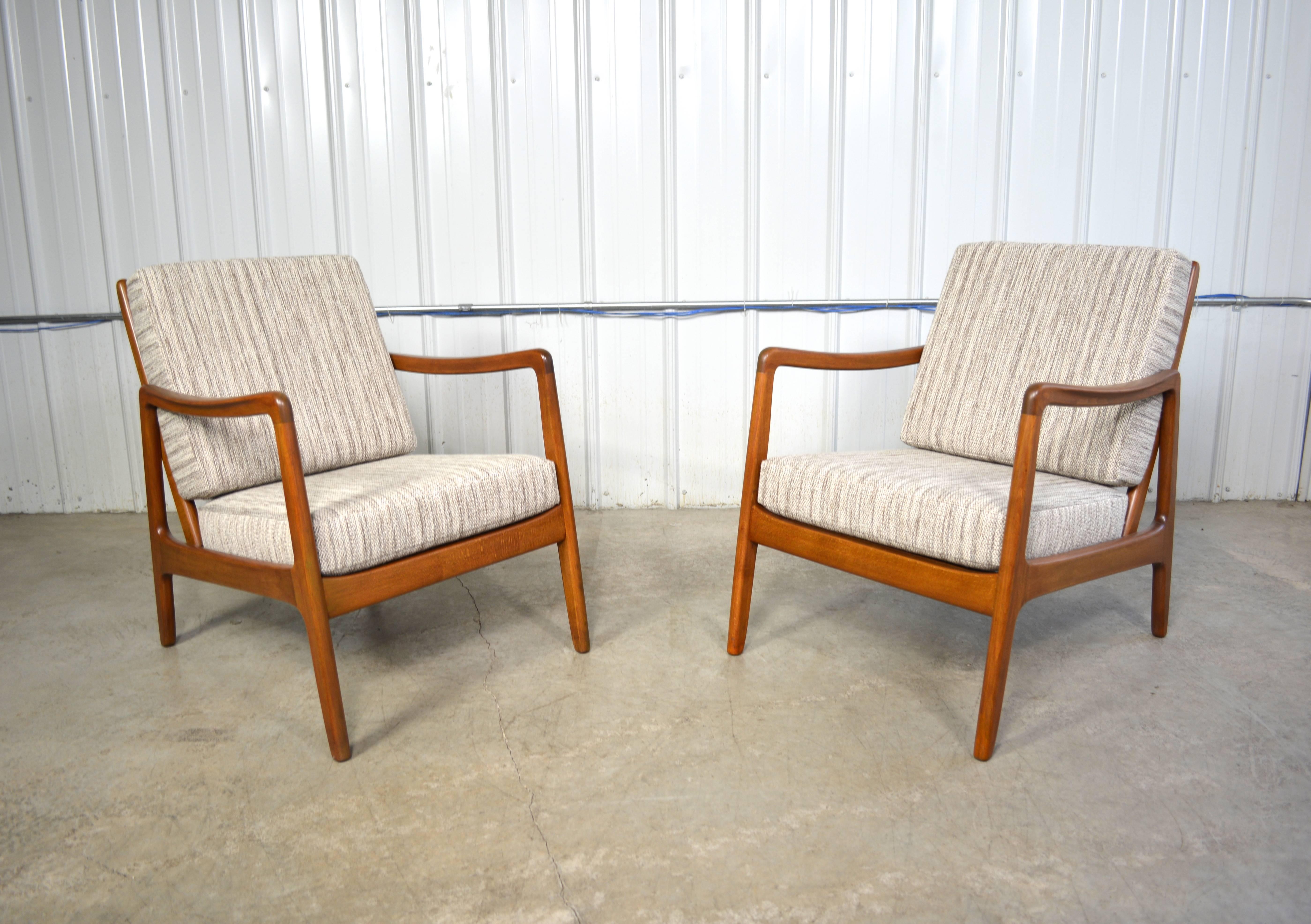 Ole Wanscher Danish Modern Lounge Chairs For Sale 1
