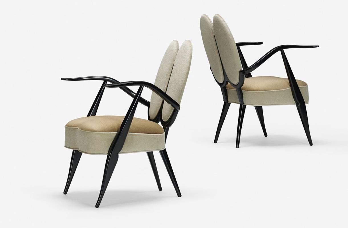 A unique pair of armchairs by Guglielmo Ulrich, Italy, circa 1940.
Style Carlo Mollino / Gio Ponti