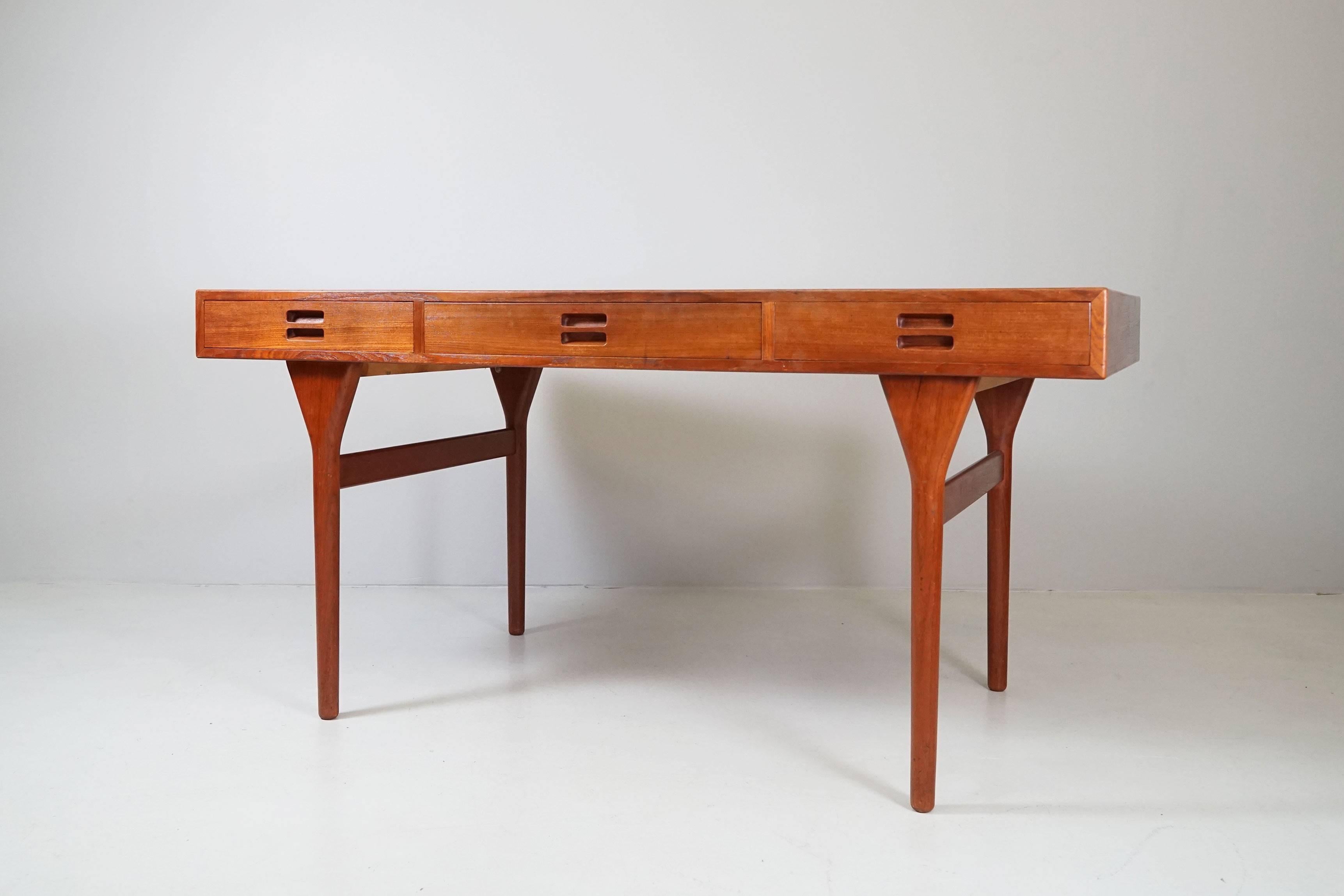 Elegant designed freestanding three-drawer desk designed by Nanna Ditzel, one of the best known Danish designers, in 1958 and produced in 1960 by Soren Willadsen Mobelfabrik.

Nanna Ditzel (1923-2005) was a cabinetmaker and became a furniture