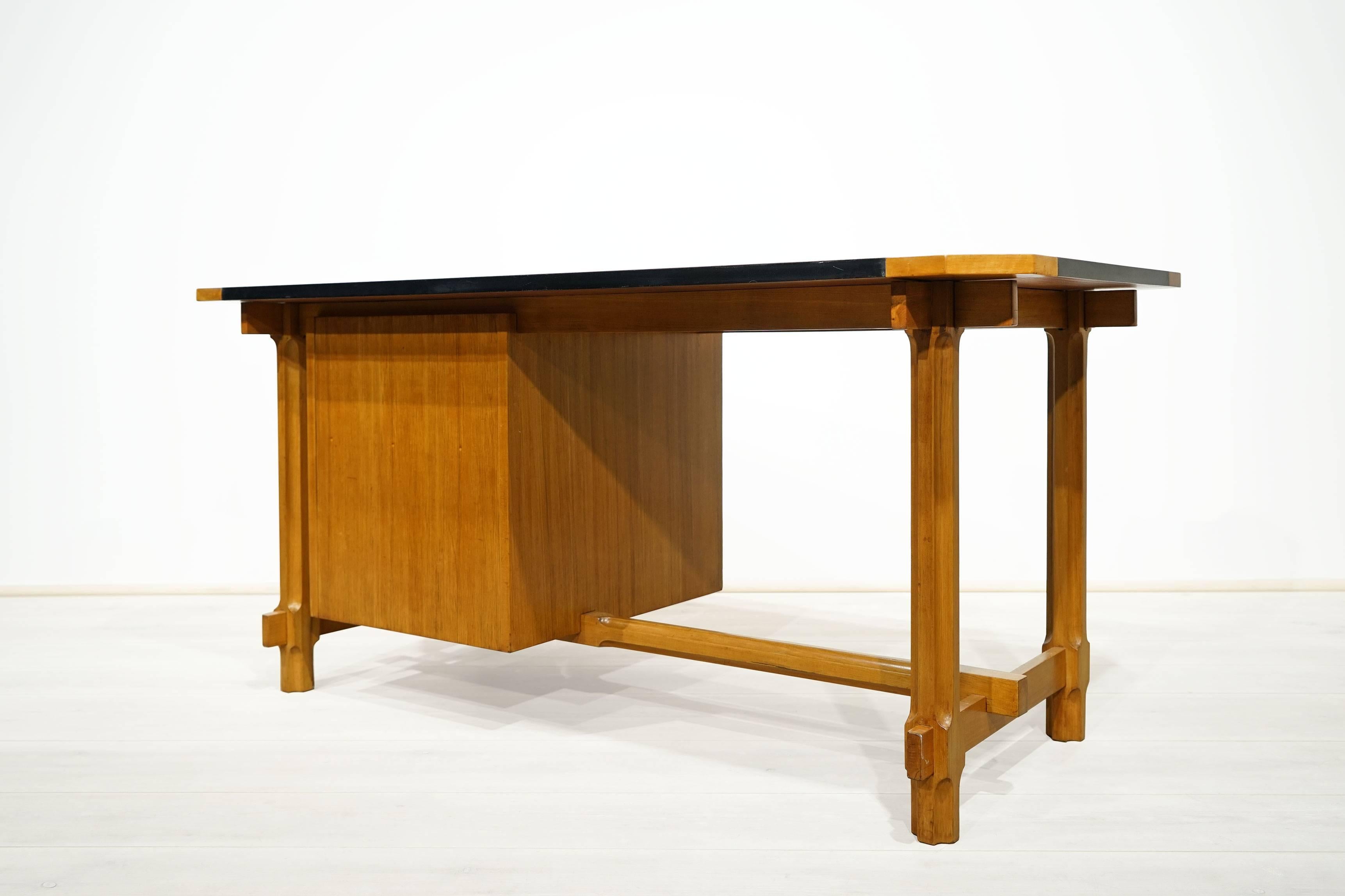 Lacquered Desk by Ico Parisi Manufactured by Fratelli Rizzi, Cantù 1959