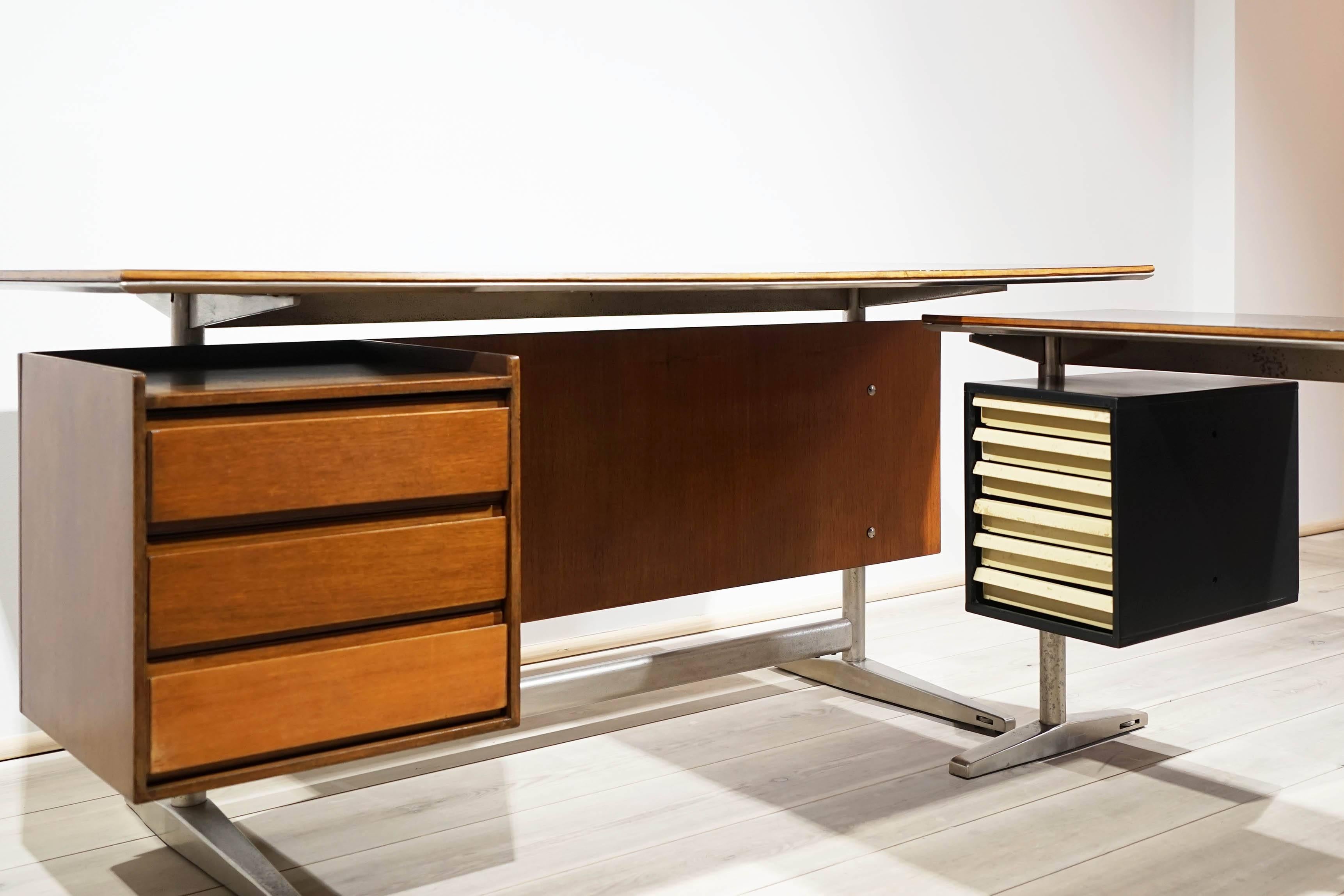 Desk By Gio Ponti And Alberto Rosselli Rima Padova Italy Circa 1955 For Sale At 1stdibs Gio 