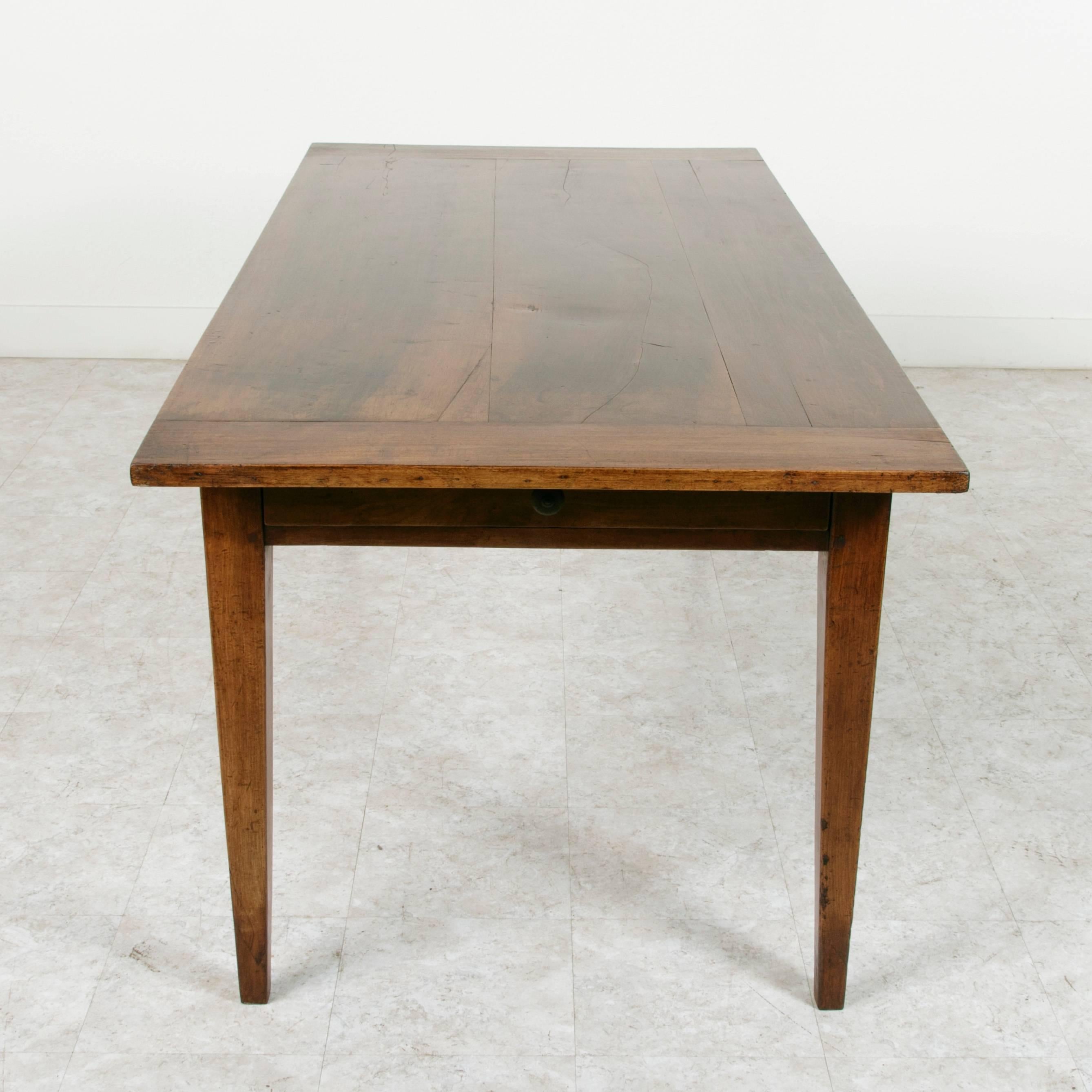 Antique French Hand Pegged Walnut Farm Table from Le Perche In Excellent Condition In Fayetteville, AR