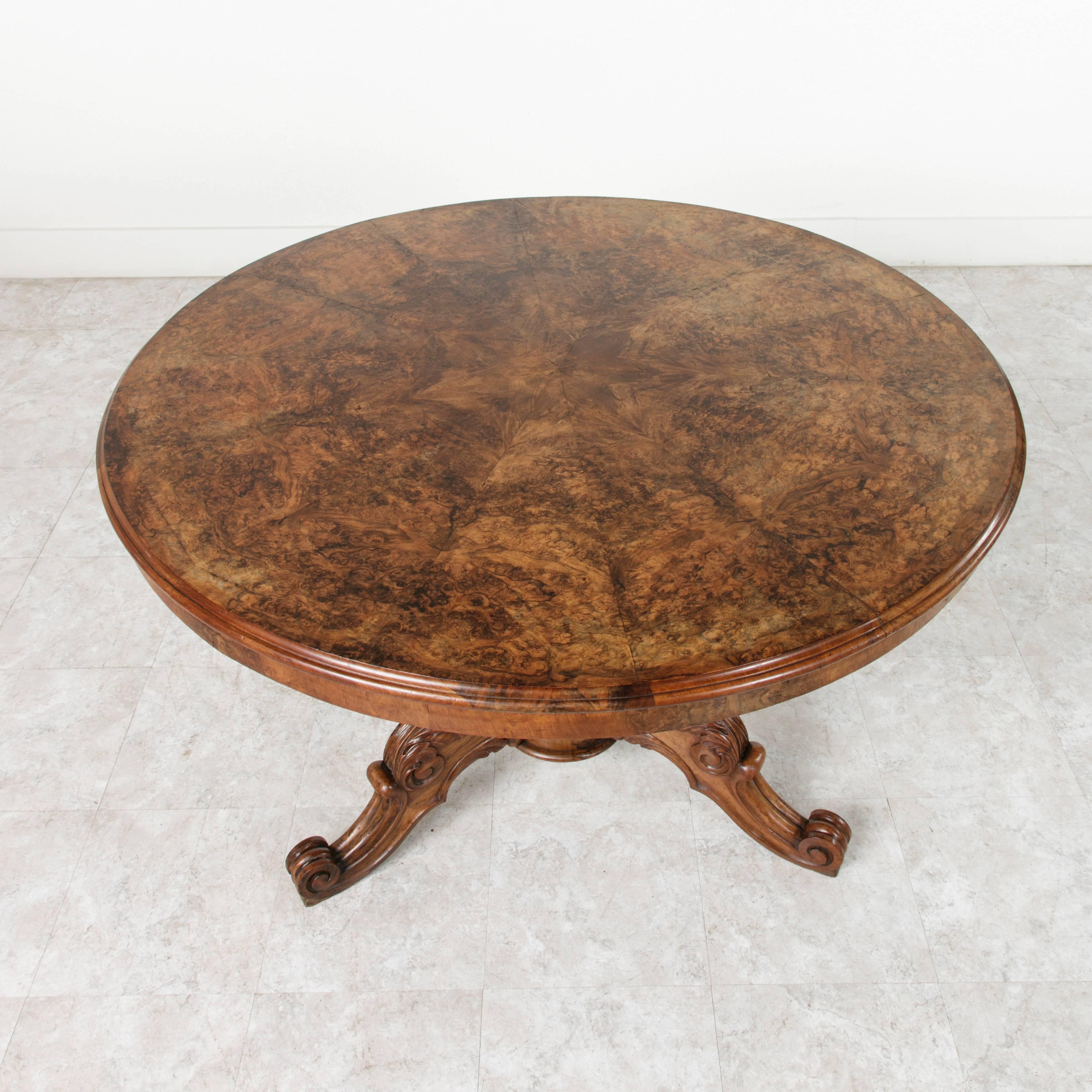 Mid-19th Century Rare French Restauration Period Tilt-Top Pedestal Center Table of Burled Walnut