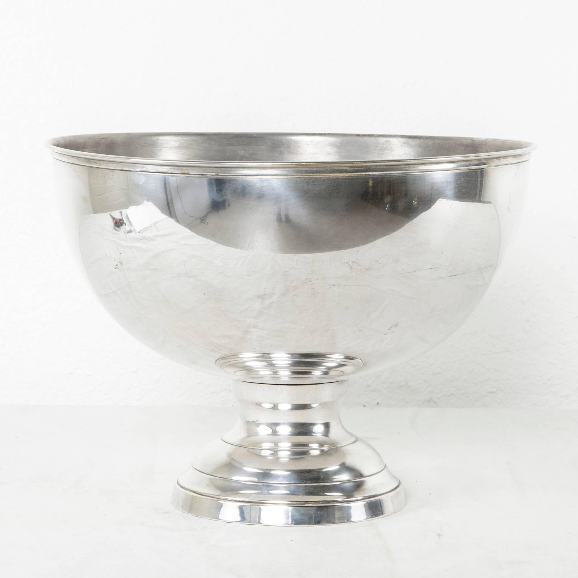 Large Early 20th Century French Six Bottle Silver Champagne Bucket or Bowl In Excellent Condition In Fayetteville, AR