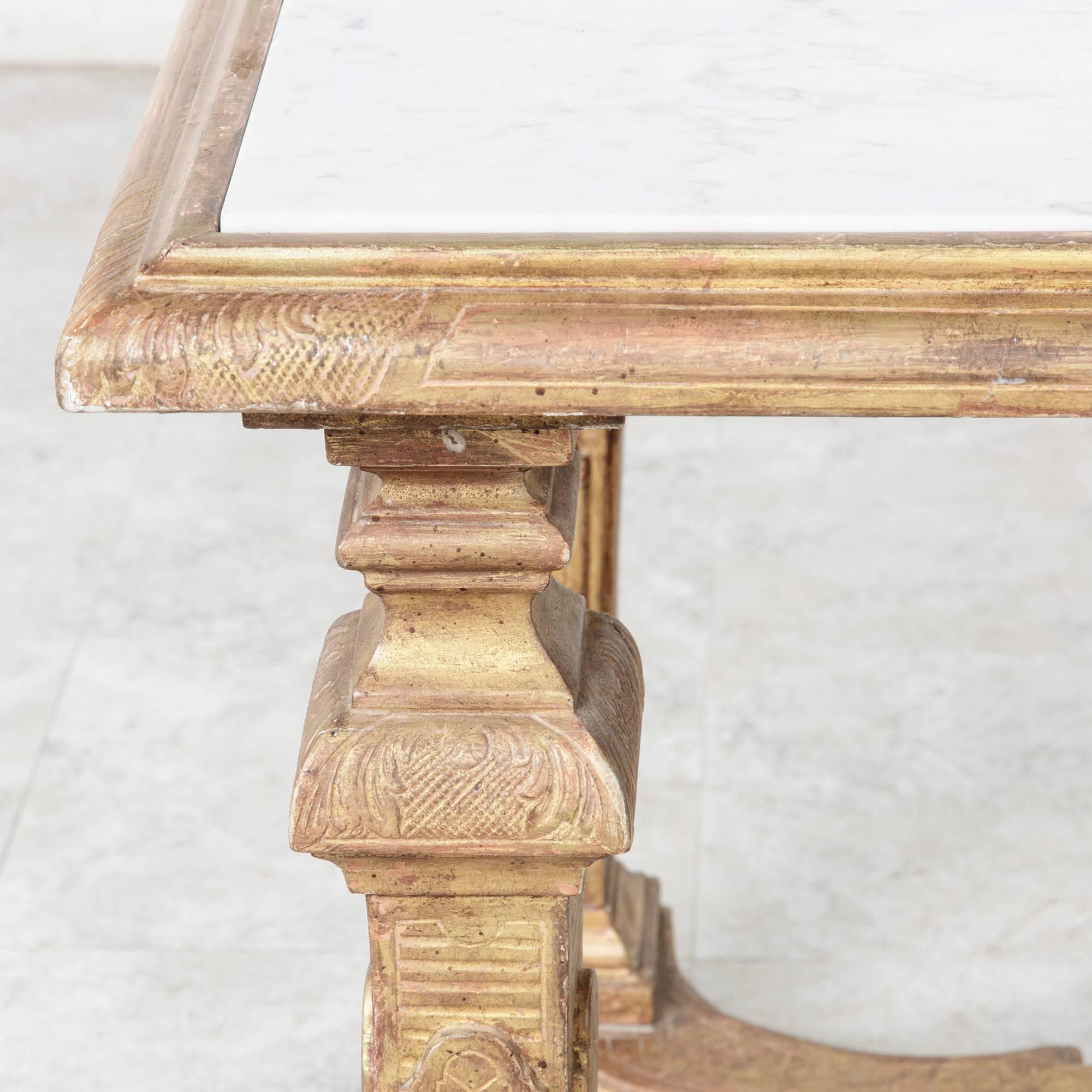 Mid-Century Italian Louis XIV Style Giltwood and Marble Coffee or Cocktail Table 3