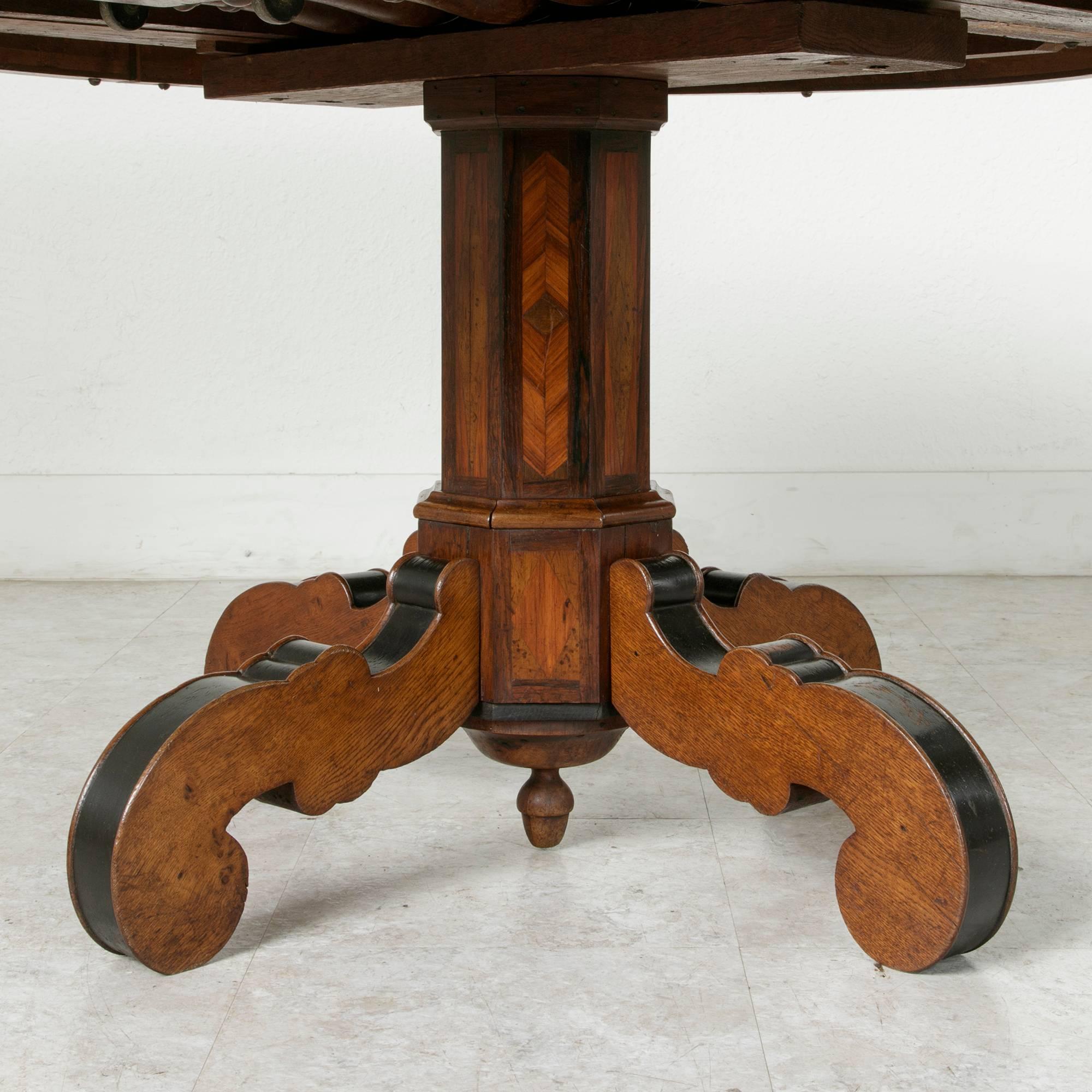 19th Century Napoleon III Period Walnut Gueridon Entry Table Pedestal Table In Good Condition In Fayetteville, AR