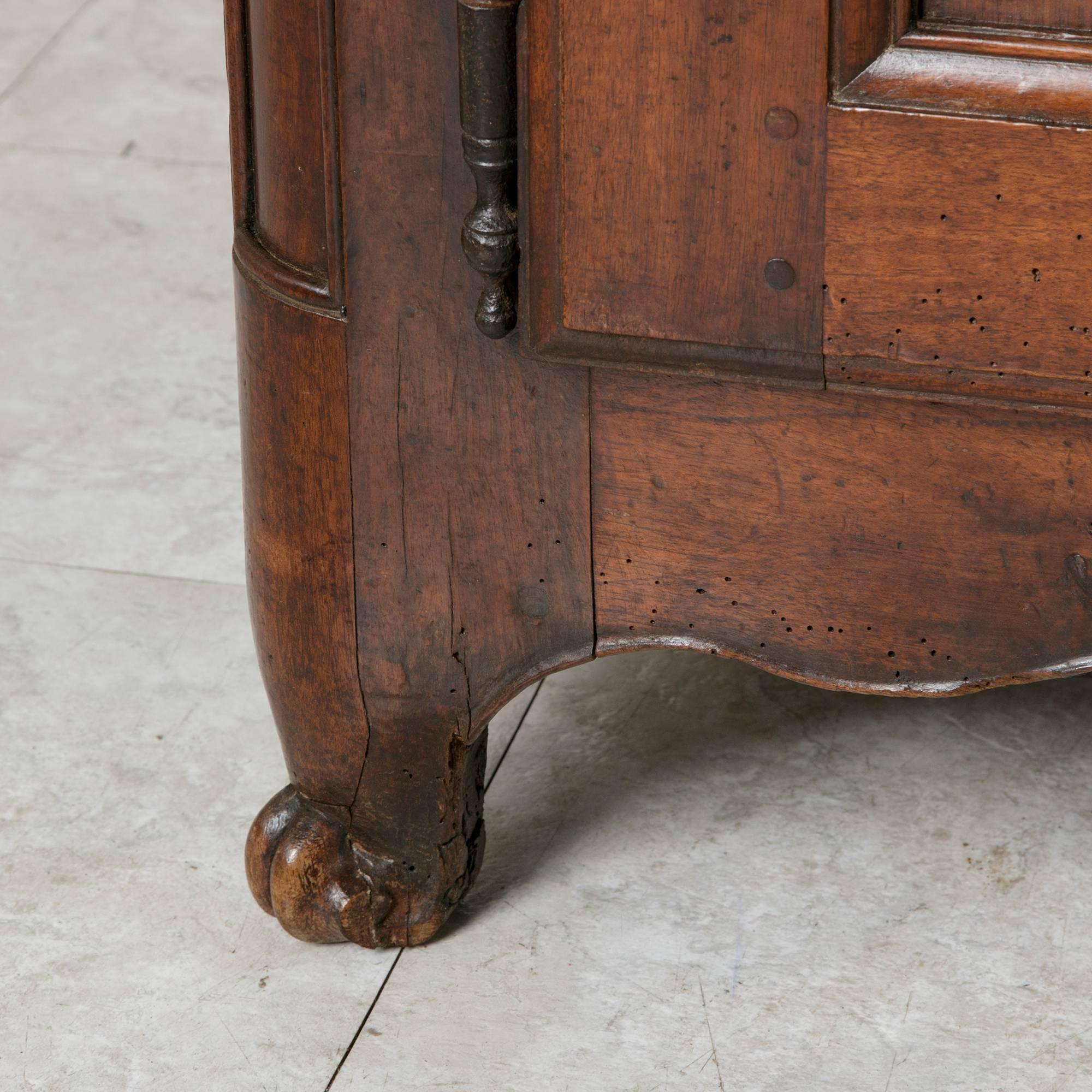 18th Century Louis XV Period French Hand-Carved Walnut Sideboard Enfilade Buffet 1