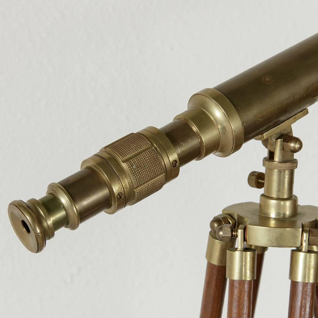 French Mid-Century Brass Telescope on Mahogany Tripod Base Adjustable Height In Excellent Condition In Fayetteville, AR