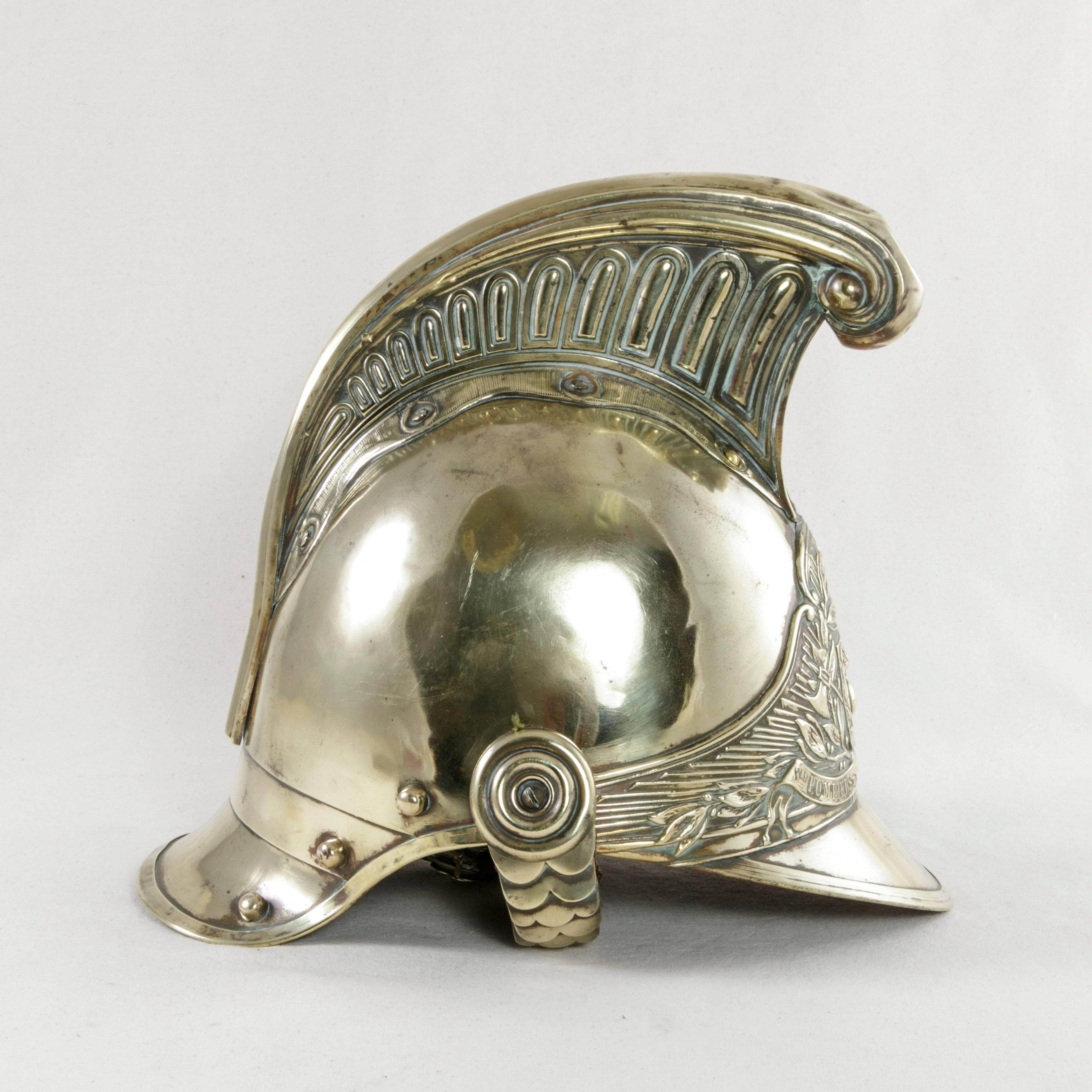 Late 19th Century French Crested Brass Fireman's Helmet In Excellent Condition In Fayetteville, AR