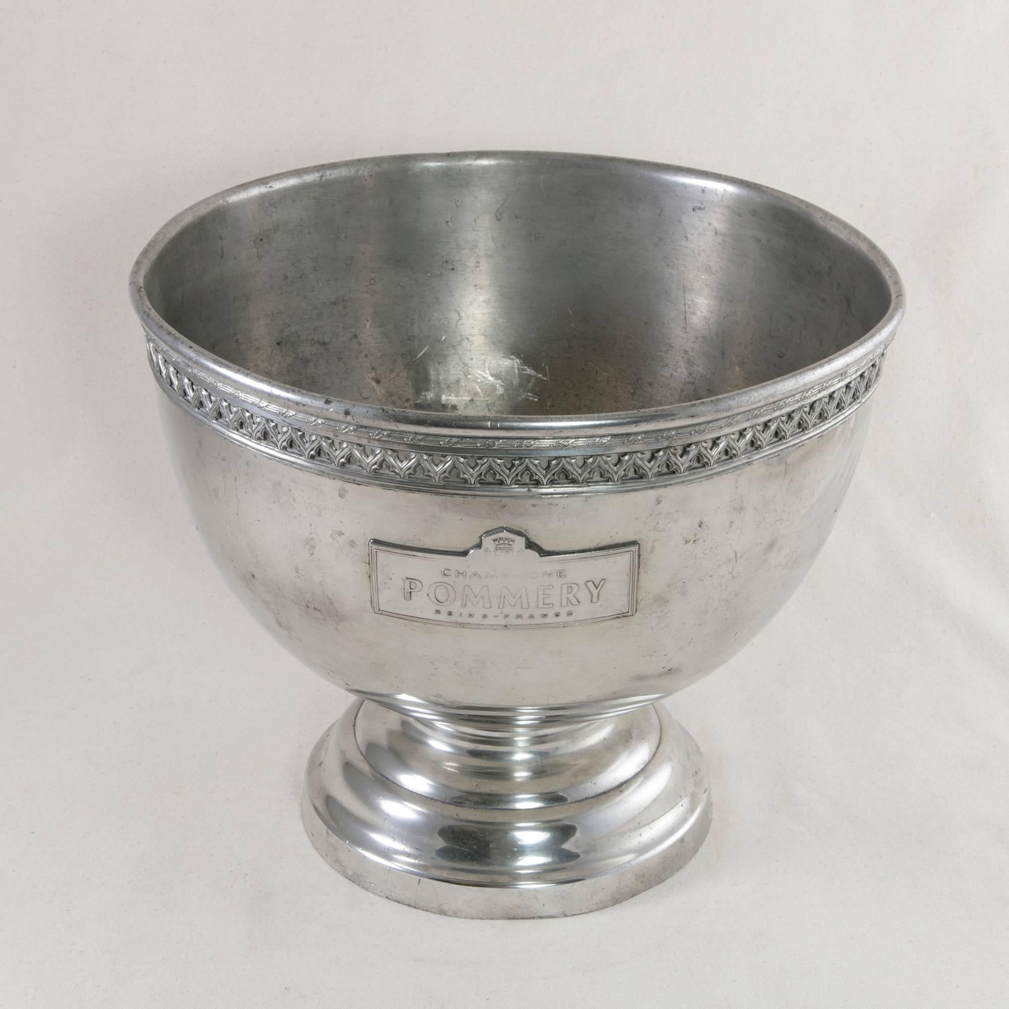 French Pewter Hotel Champagne Bucket Marked Pommery Reims, France, circa 1900 In Good Condition In Fayetteville, AR