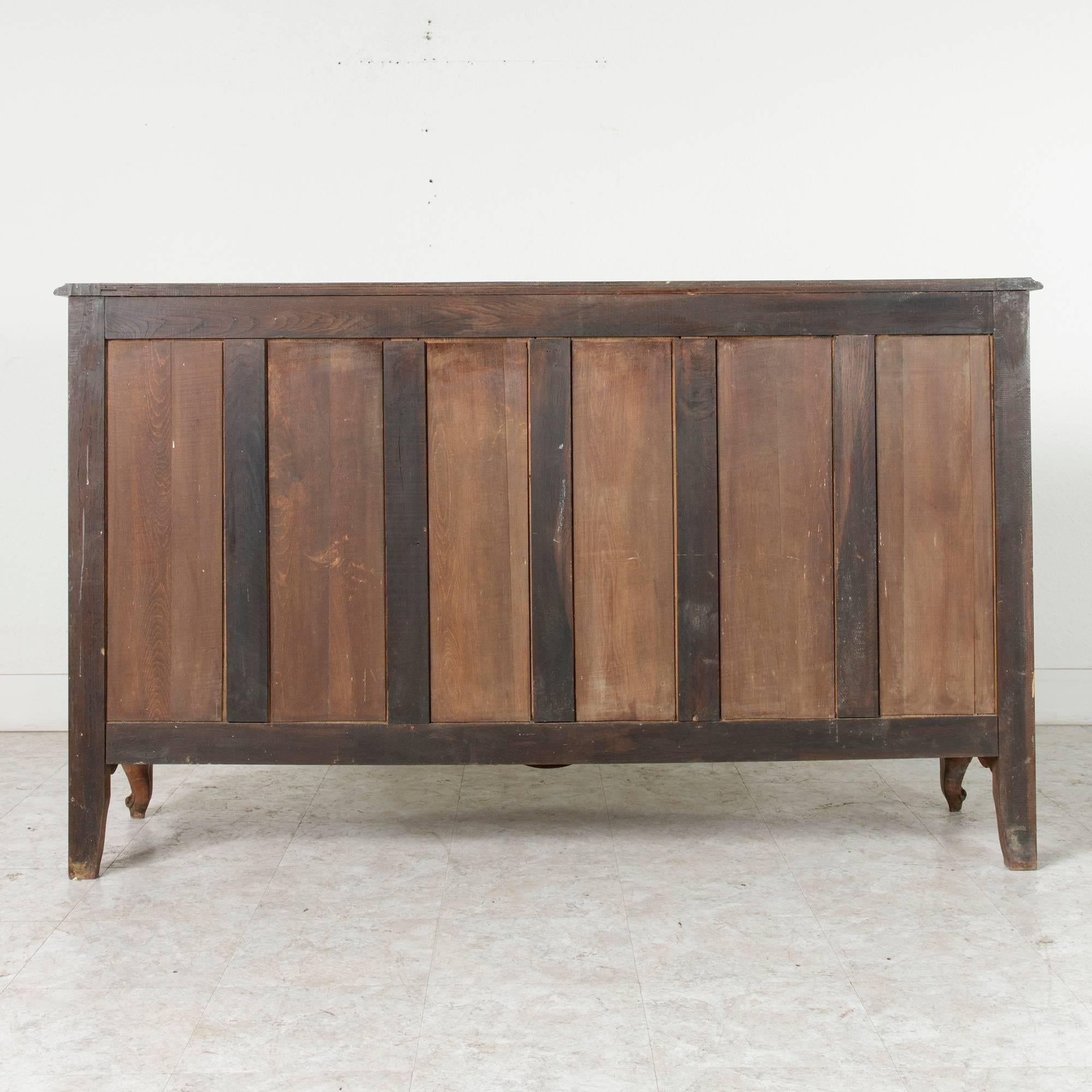 Early 20th Century Louis XV Style French Hand-Carved Oak Enfilade or Sideboard 5