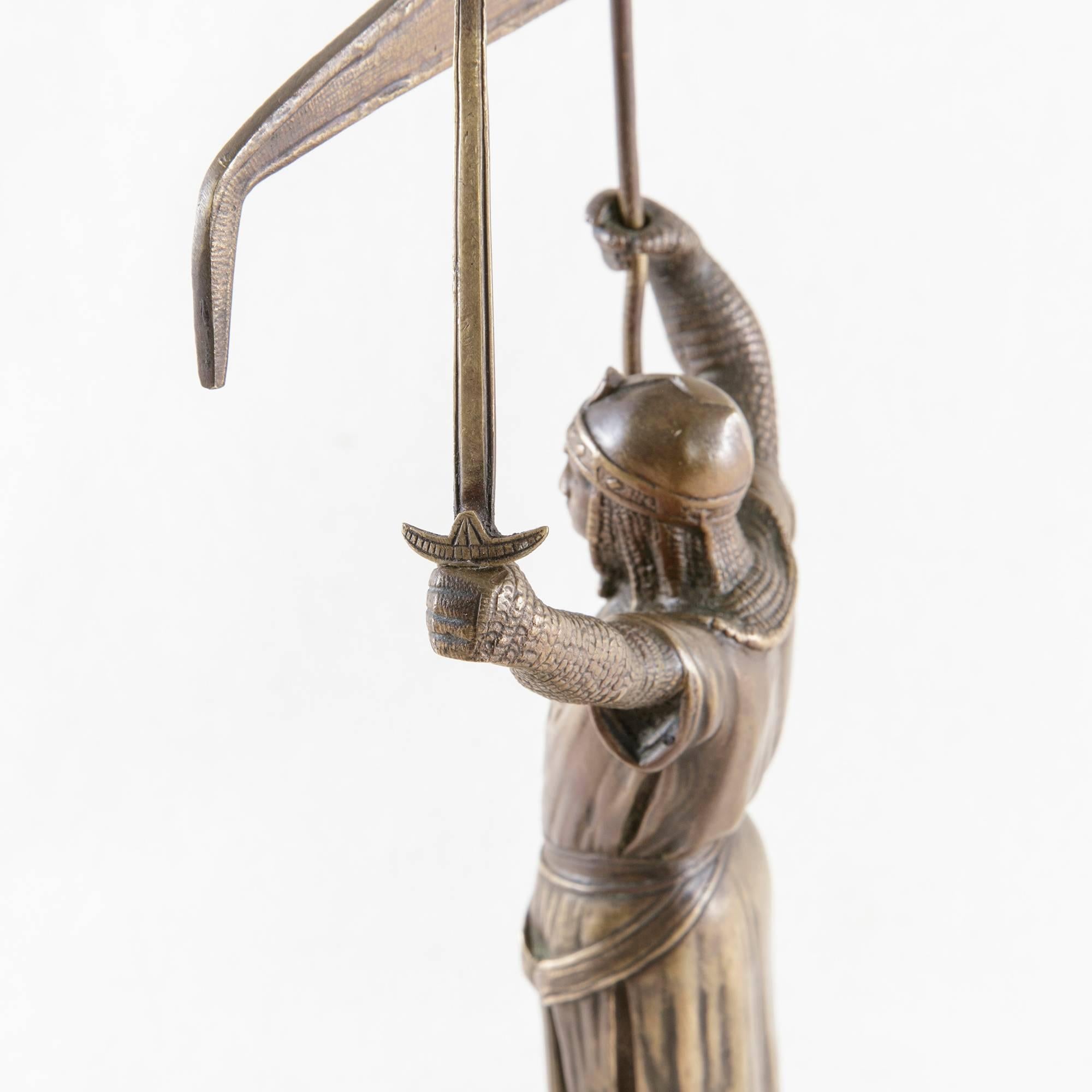 Early 20th Century Art Deco Period Bronze Statue of a Knight Templar with Flag 3