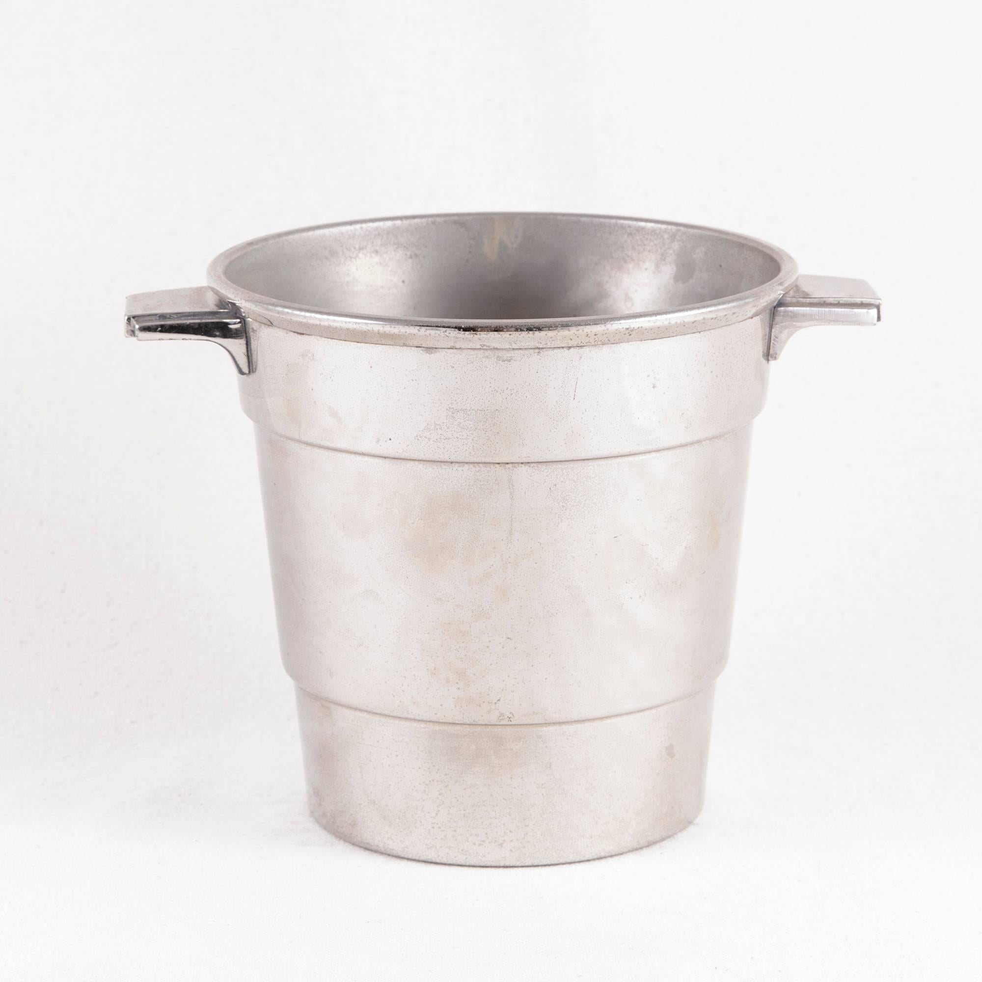 Mid-20th Century French Art Deco Period Small-Scale Silver Plate Moet et Chandon Champagne Bucket