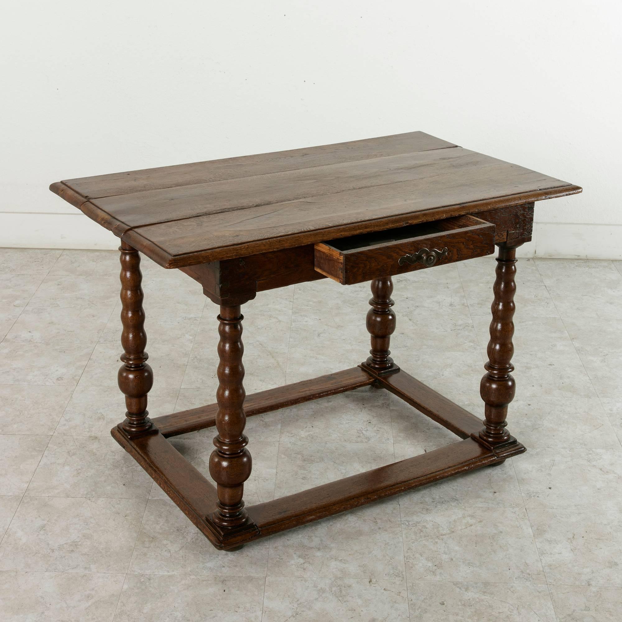 17th Century Louis XIII Period Oak Table with Spooled Legs and Single Drawer 3