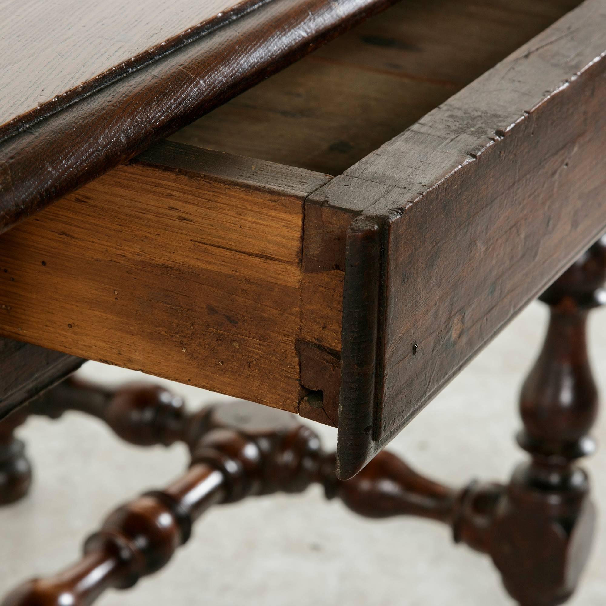 18th Century Louis XIII Style Oak Table with Turned Legs and Single Drawer 5