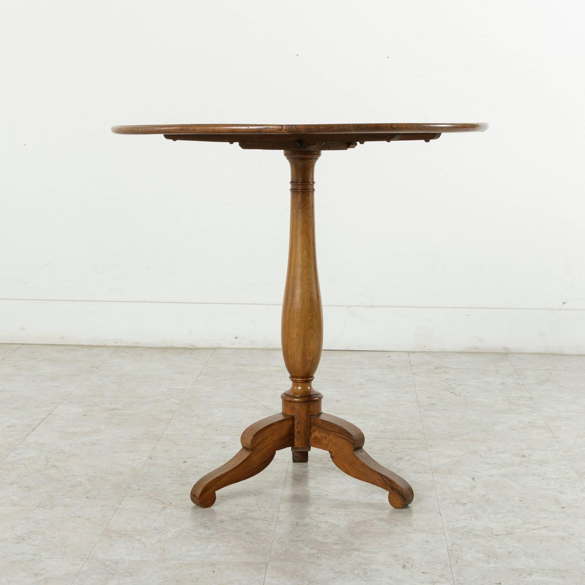19th Century Louis Philippe Period French Walnut Pedestal Tilt-Top Side Table 3