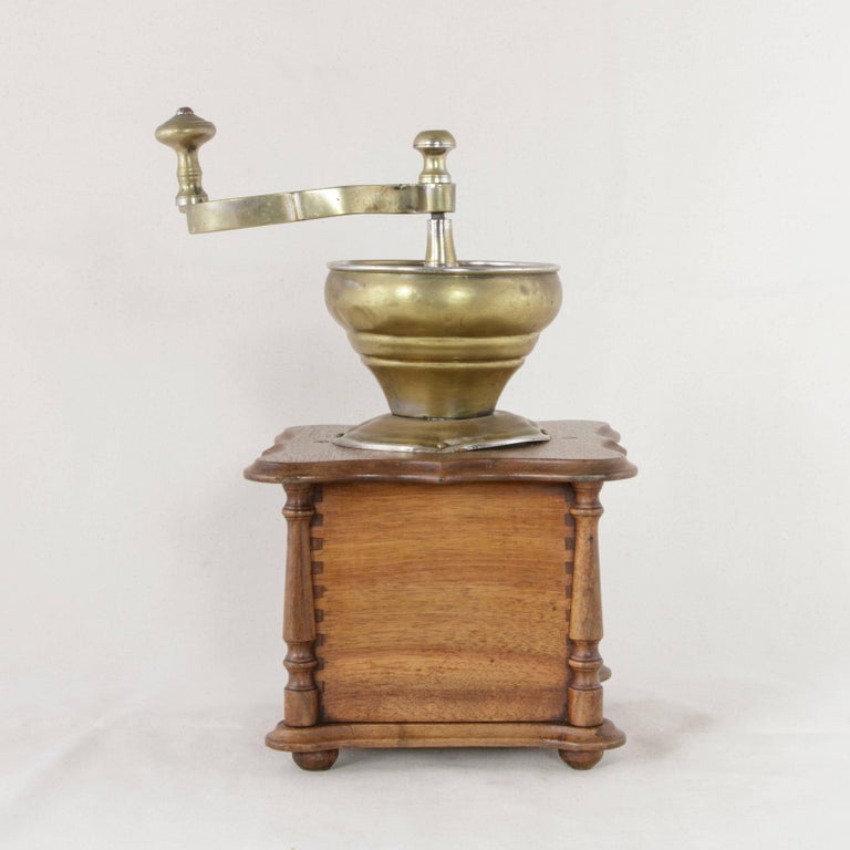 Late 19th Century French Walnut Coffee Grinder with Brass Funnel and