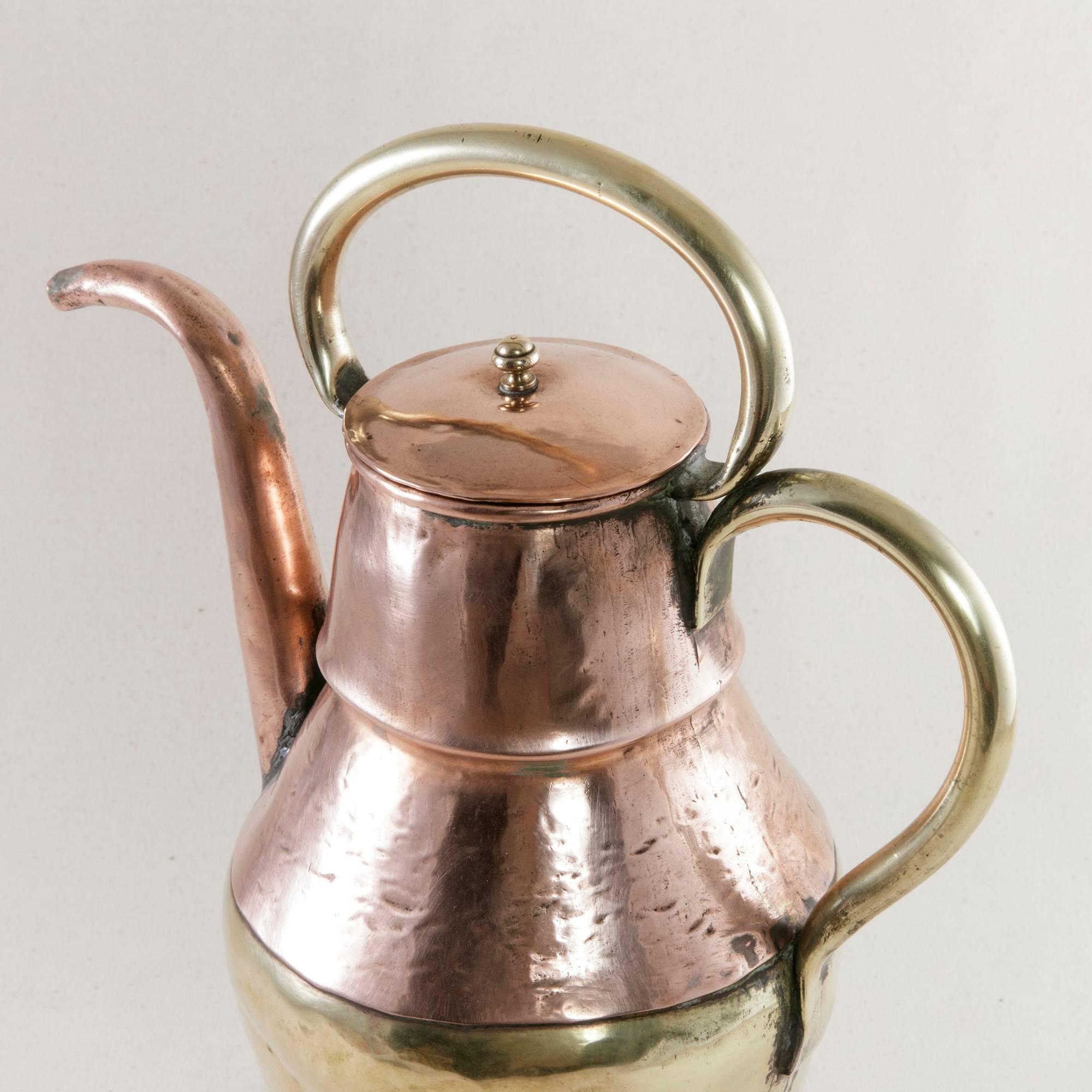Early 19th Century Hand-Hammered French Copper and Brass Teapot with Lid 3