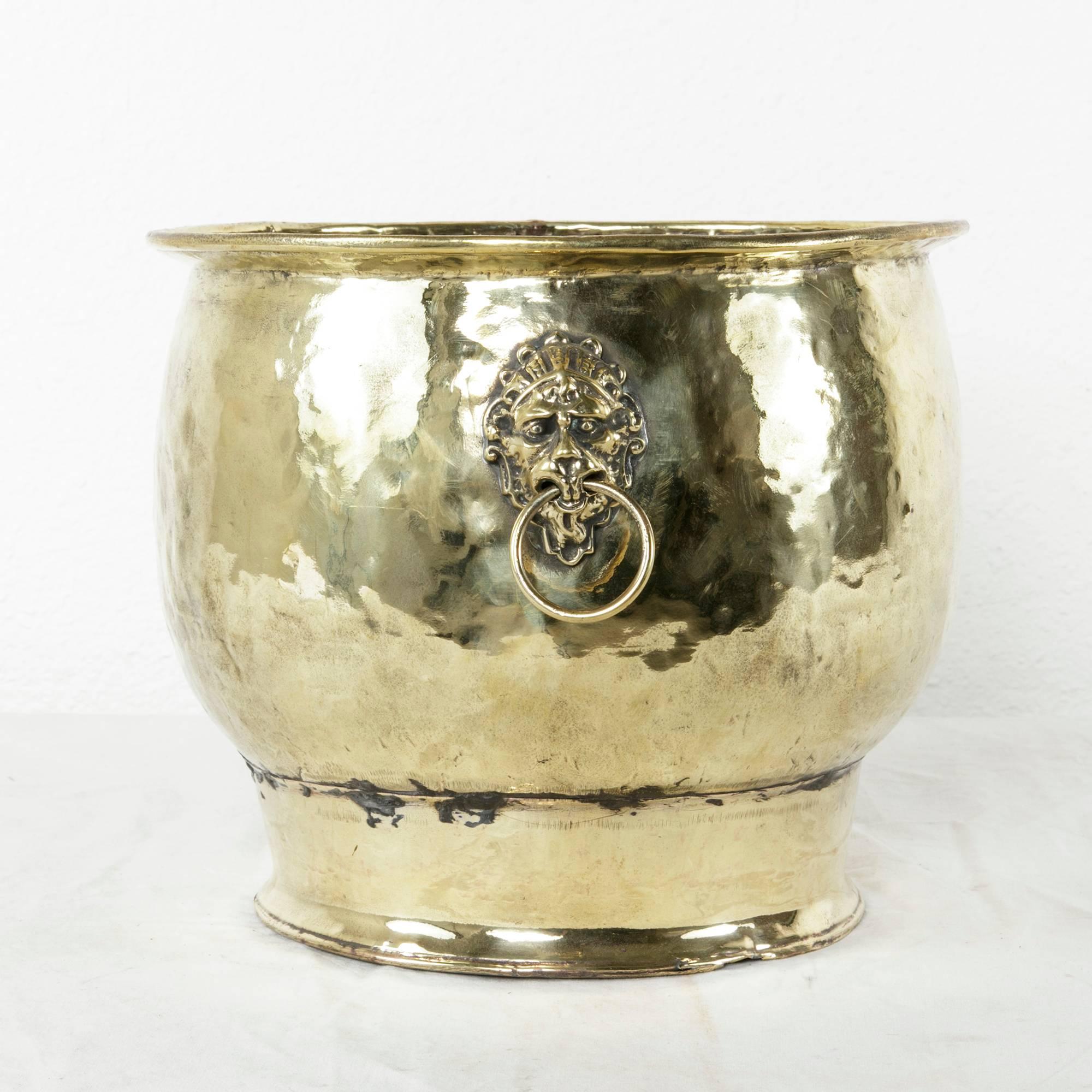 Large Late 17th Century French Louis XIV Period Brass Cachepot with Lion Heads 1