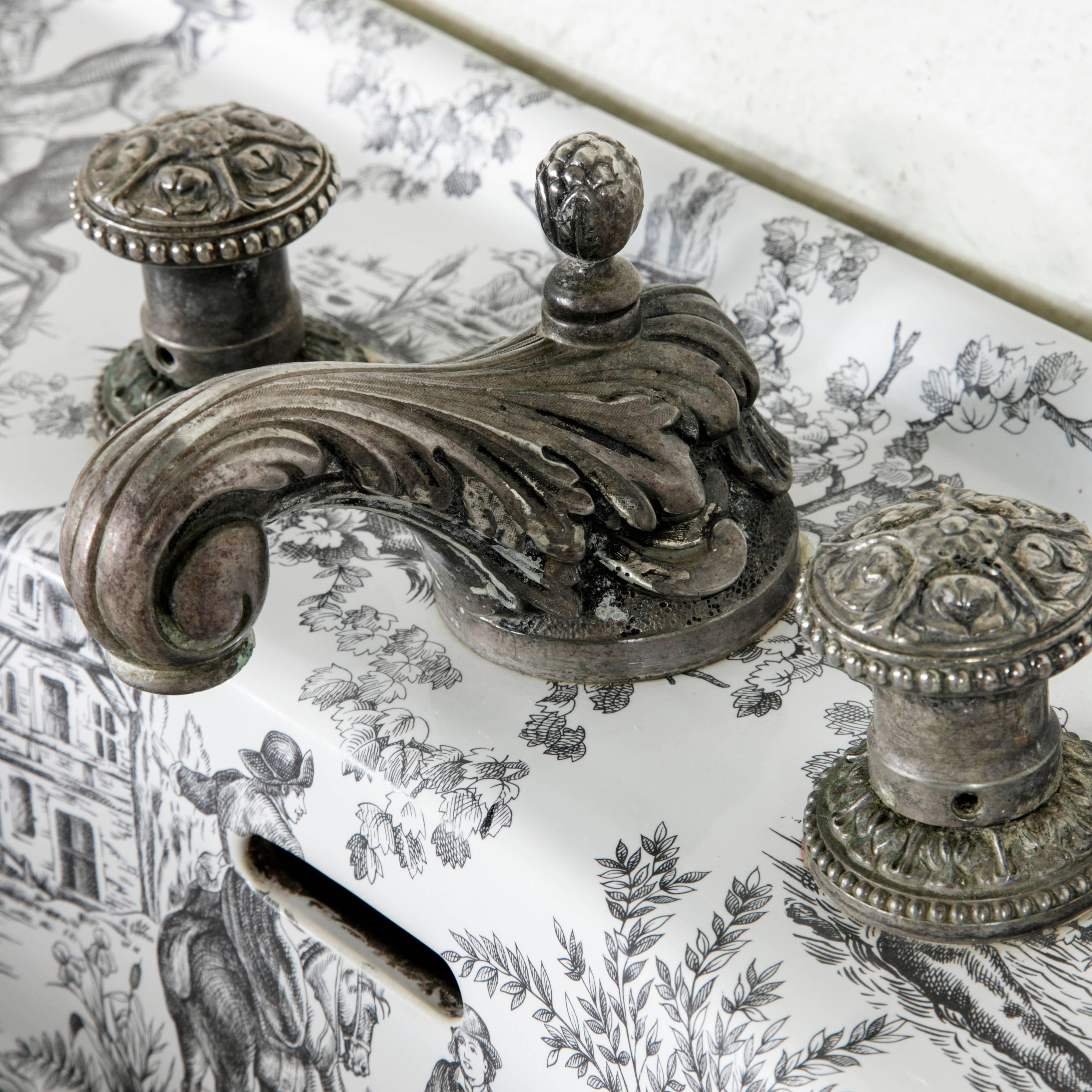 Rare Mid-20th Century French Porcelain of Paris Toile Pedestal Sink 1