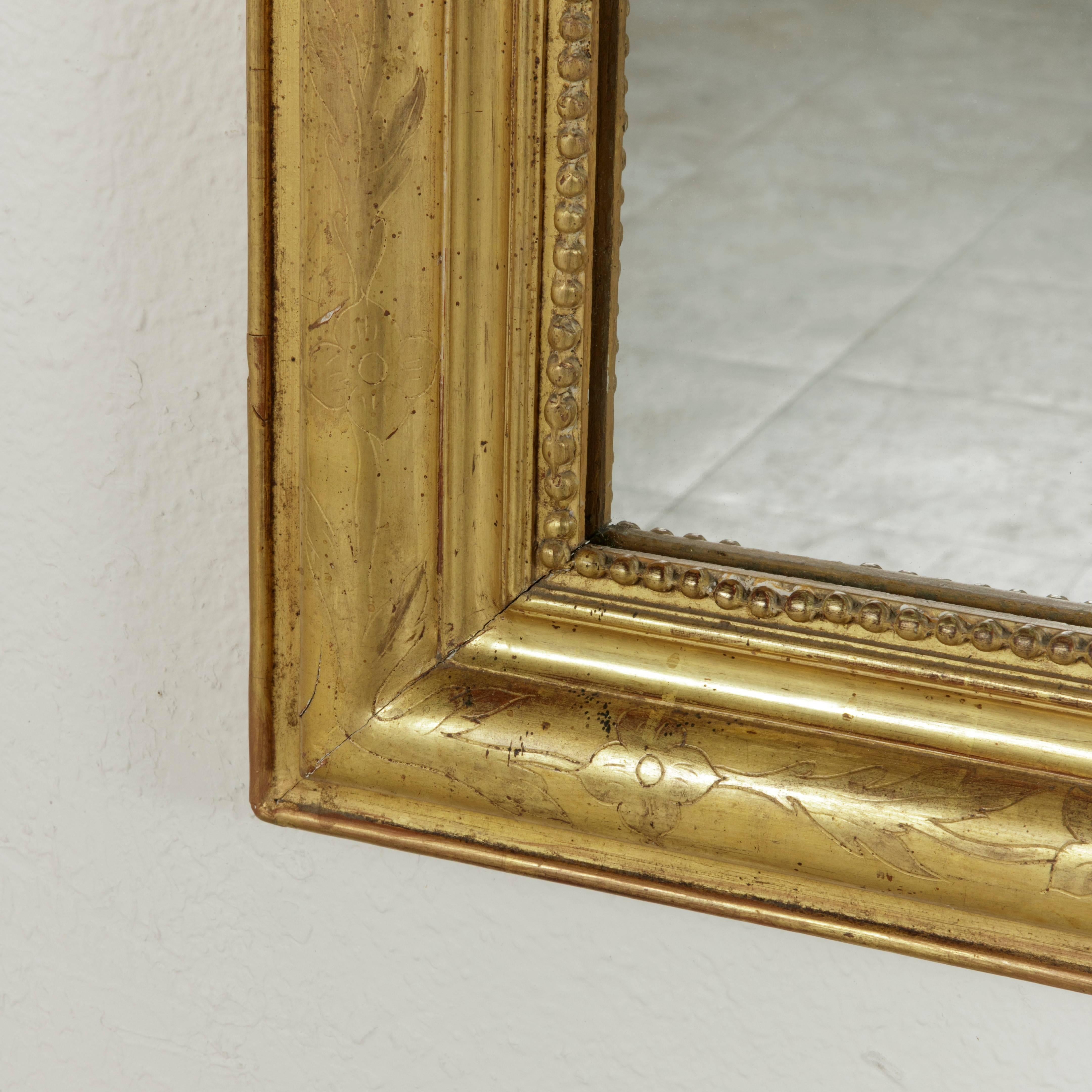 19th Century French Louis Philippe Period Giltwood Mirror with Incised Frame 4