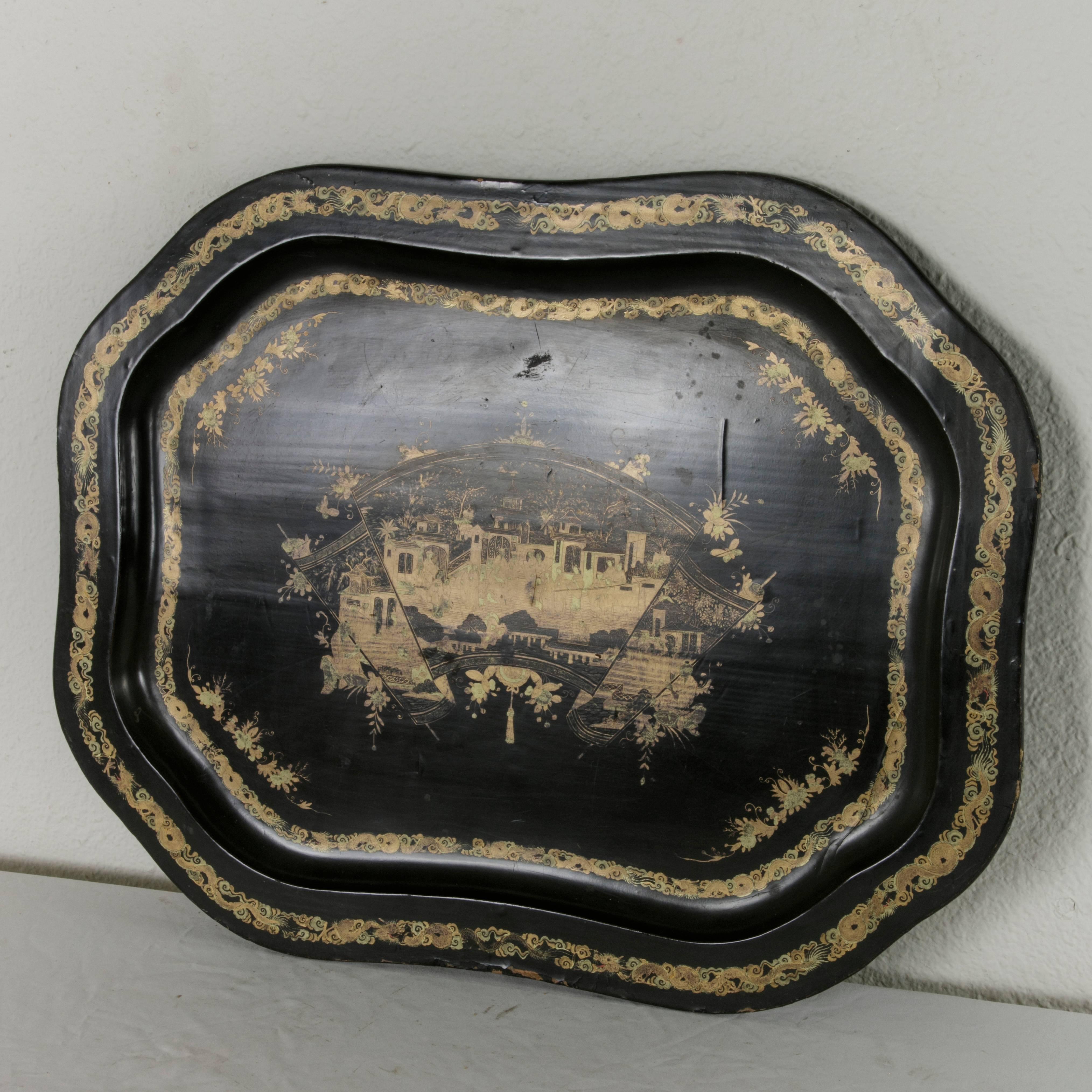 Hand-Painted Large 19th Century Chinese Export Black Lacquer Wooden Serving Tray