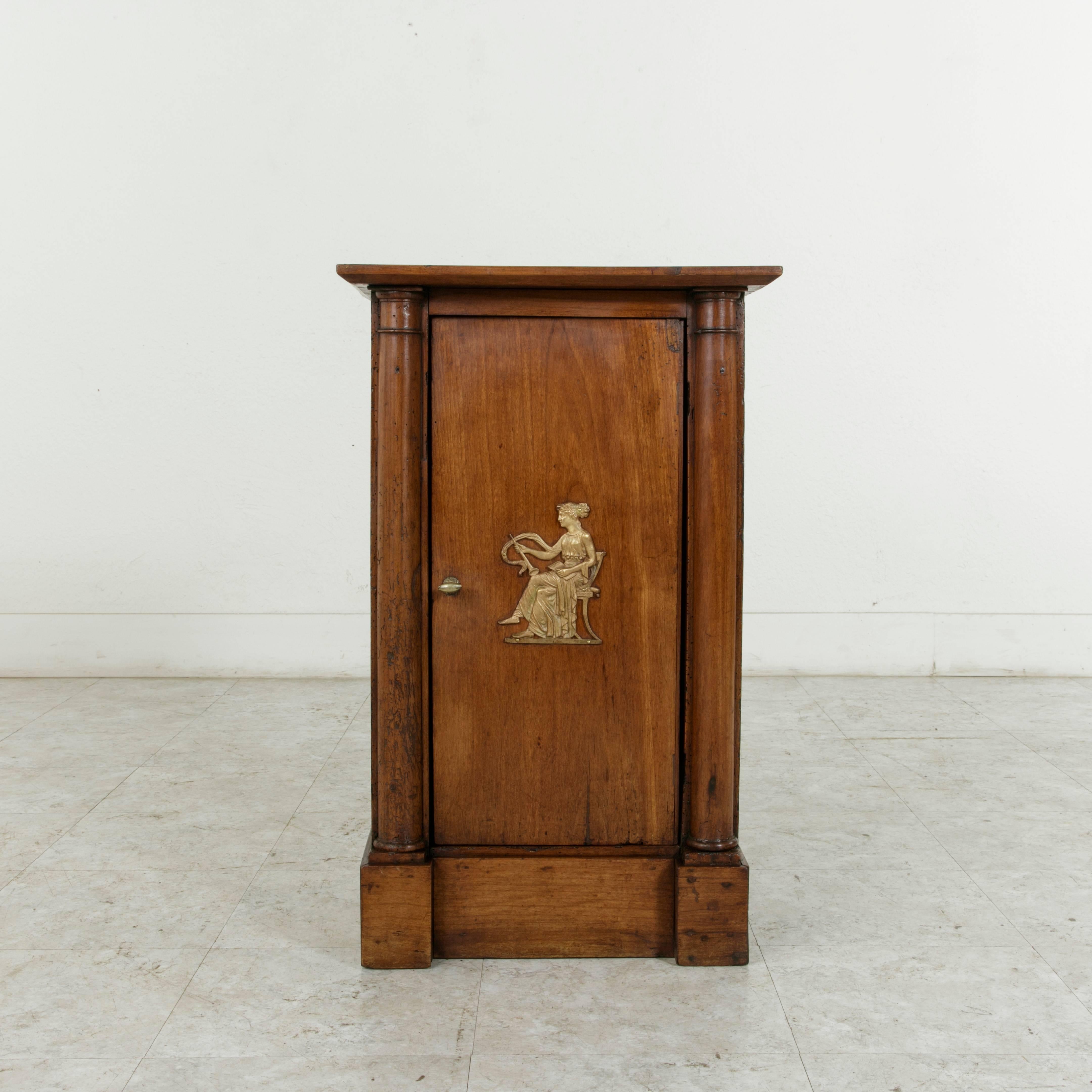19th Century French Empire Period Walnut Nightstand with Brass Female Figure In Good Condition In Fayetteville, AR