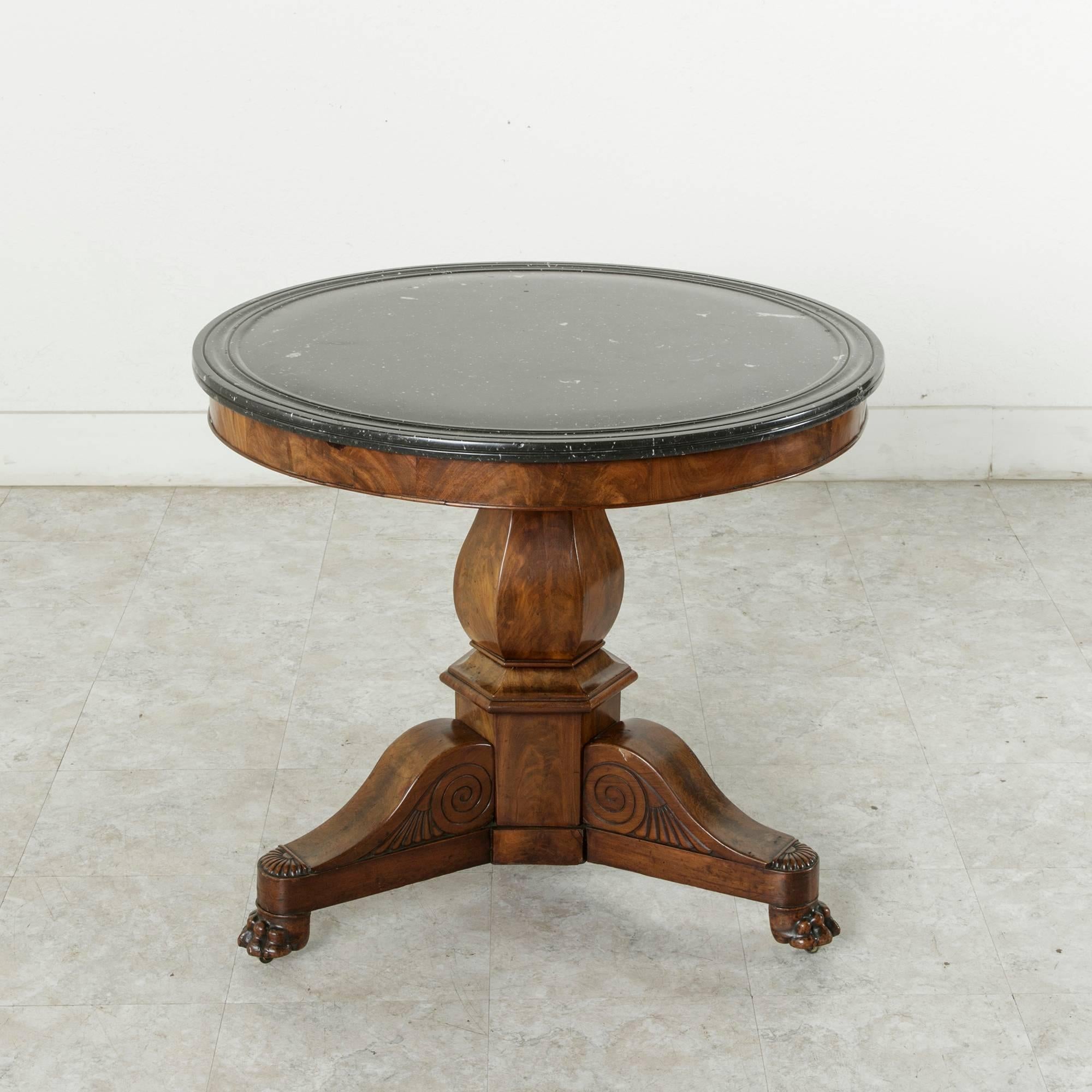 19th Century French Restauration Period Mahogany Gueridon or Pedestal Table In Good Condition In Fayetteville, AR