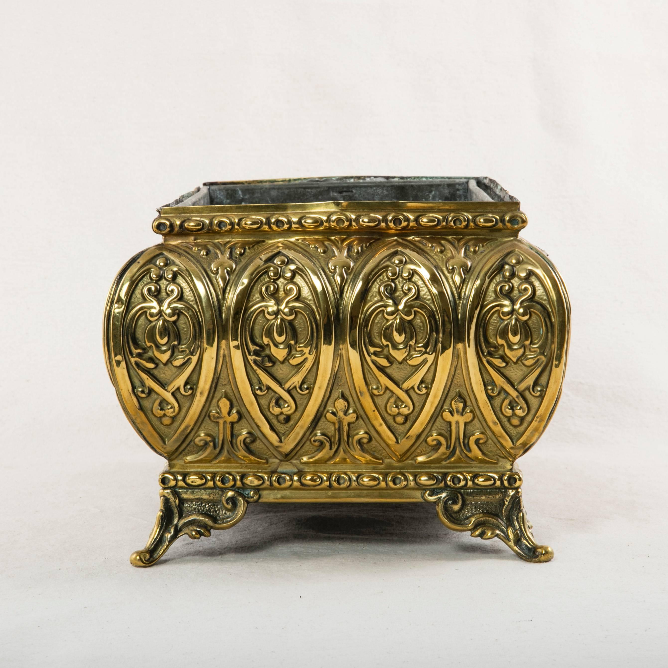 Antique French Polished Brass Repoussé Jardinière or Planter, circa 1900 In Excellent Condition In Fayetteville, AR