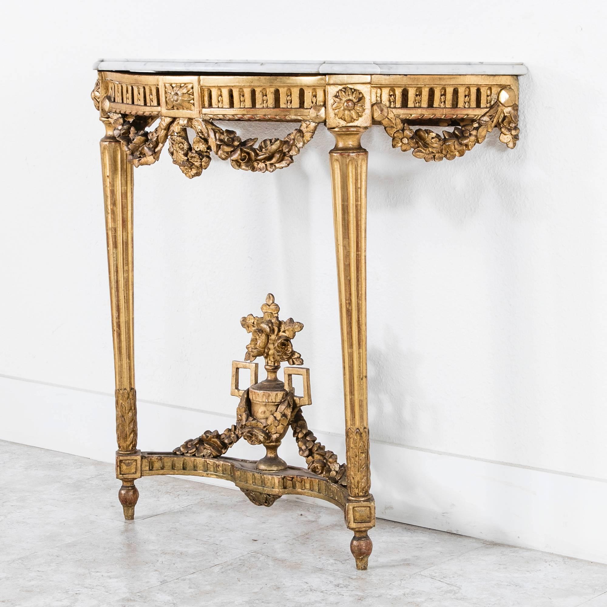 Fine 18th Century Period Louis XVI Giltwood Console with Garland, White Marble In Excellent Condition In Fayetteville, AR