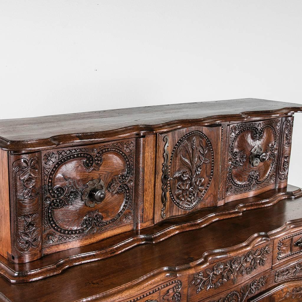 Hand-Carved Solid Oak Buffet Glissant with Elaborate Normandy Attributes 2