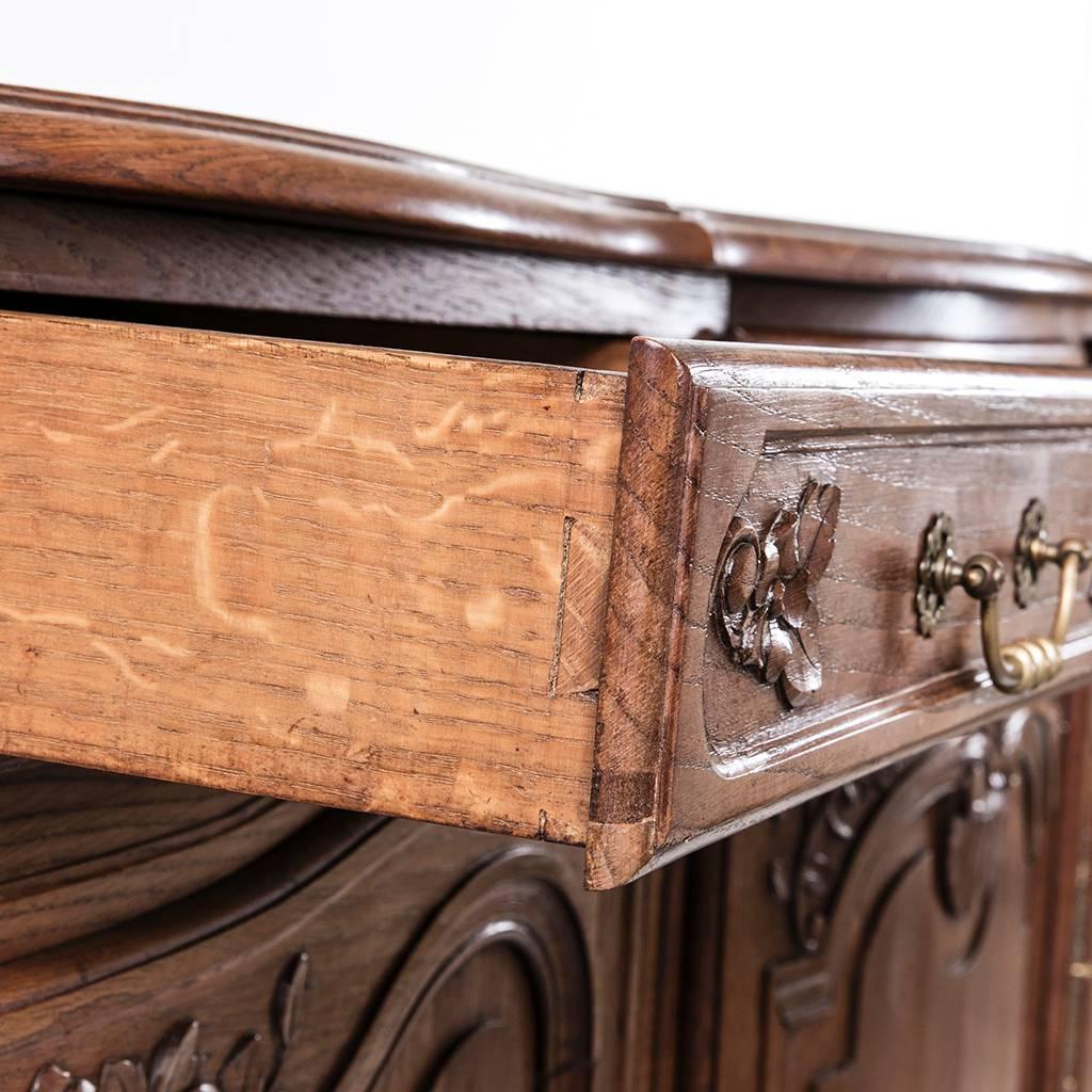 Long Hand Carved French Oak Louis XV Style Buffet or Enfilade with Bow Front In Excellent Condition In Fayetteville, AR