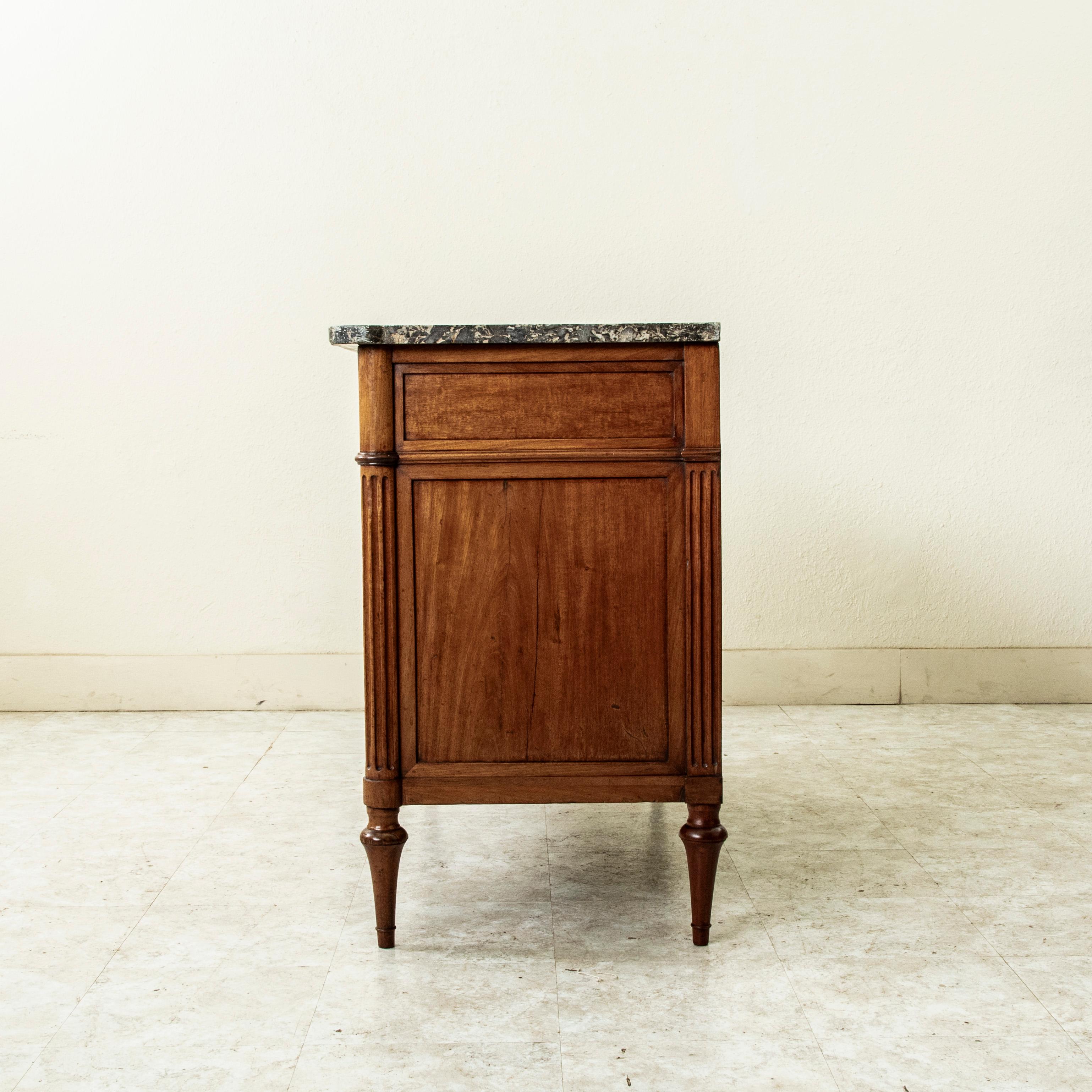Commode, commode et buffet en acajou de style Louis XVI du XIXe siècle Bon état - En vente à Fayetteville, AR