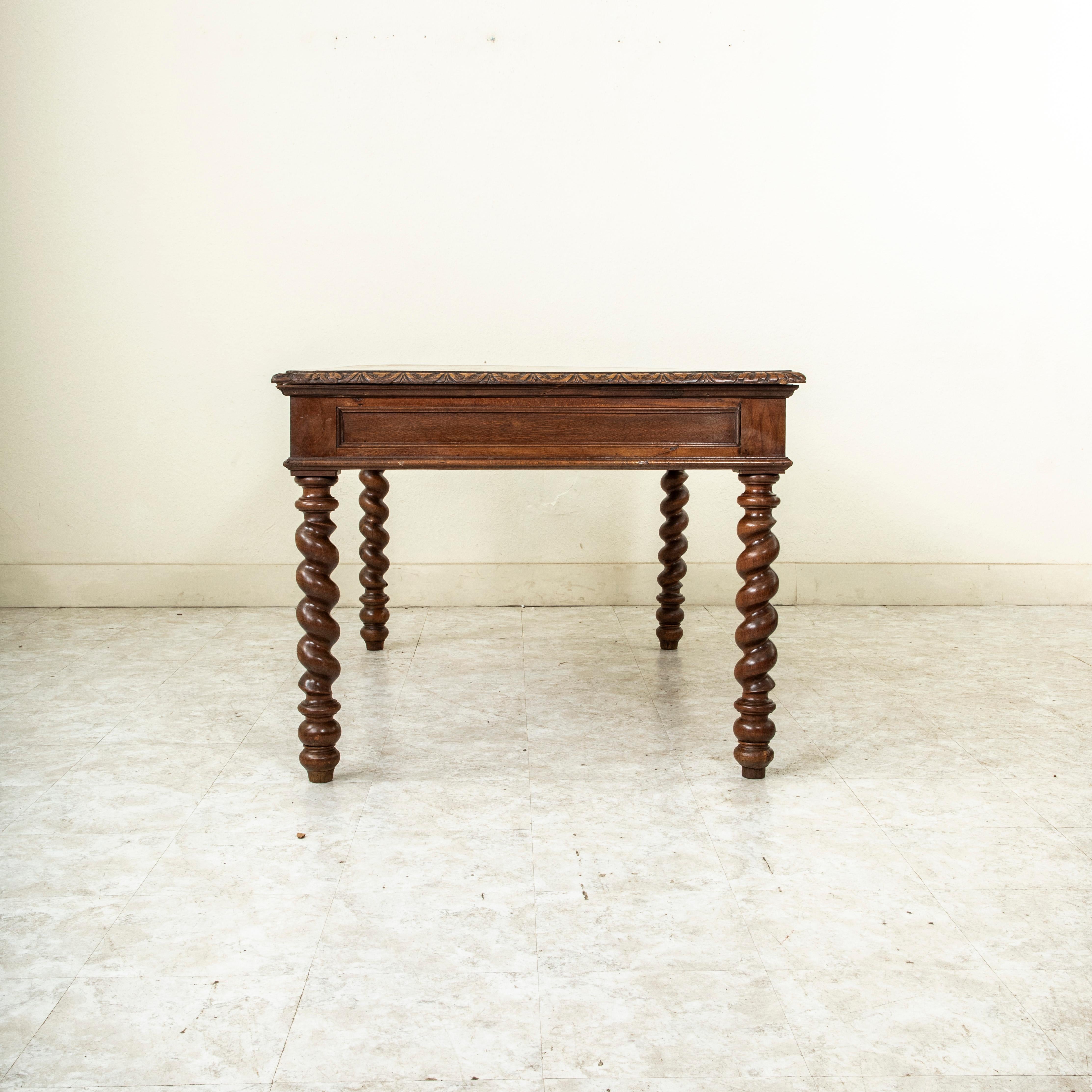 19. Jahrhundert Französisch HENRY II Hand geschnitzt Eiche Partner's Desk, Schubladen jeder Seite (Eichenholz) im Angebot