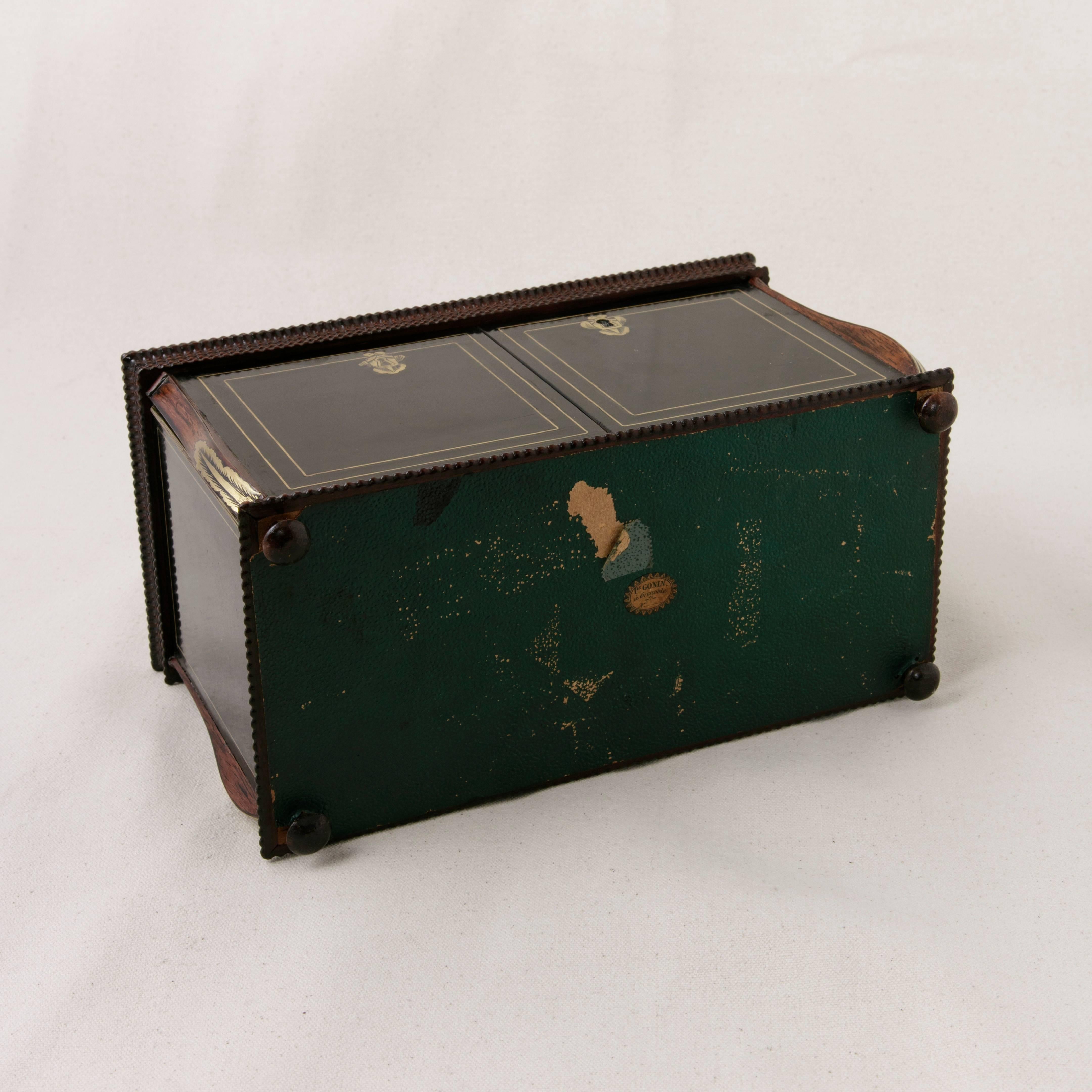 19th Century French Napoleon III Black Lacquer Liqueur Box with Bronze Inlay For Sale 4