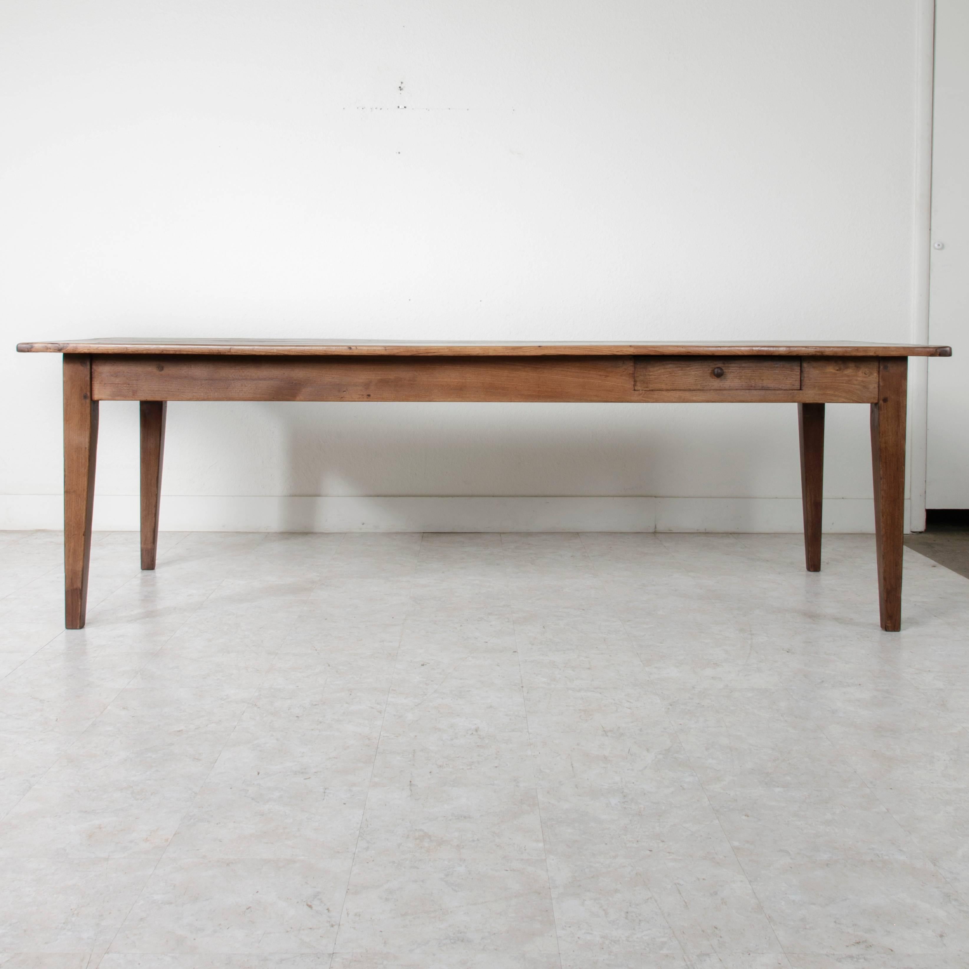 Early 20th Century Antique French Hand Pegged Oak and Elm Farm Table from Le Perche