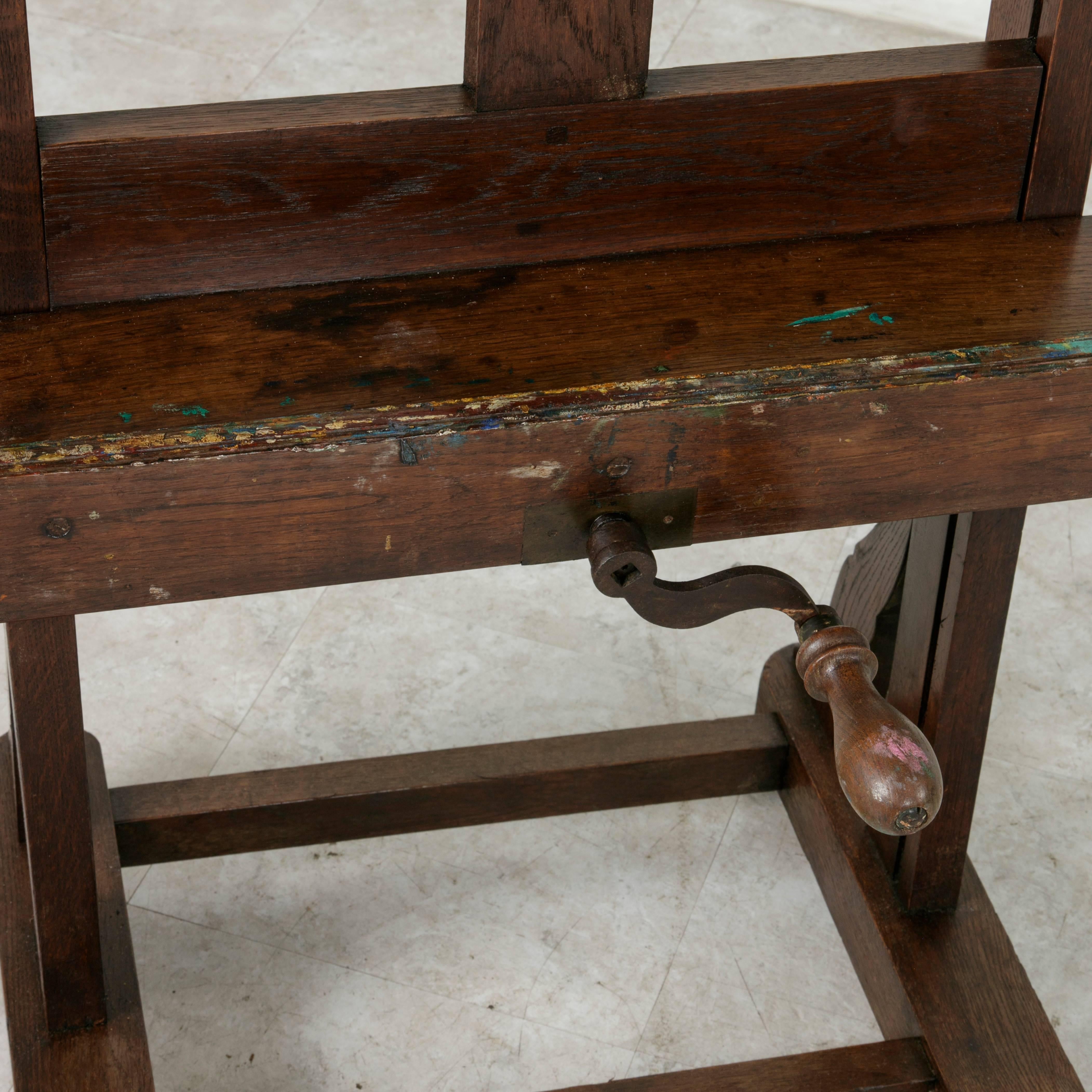 Iron Early 20th Century French Oak Floor Easel with Adjustable Tray and Crank