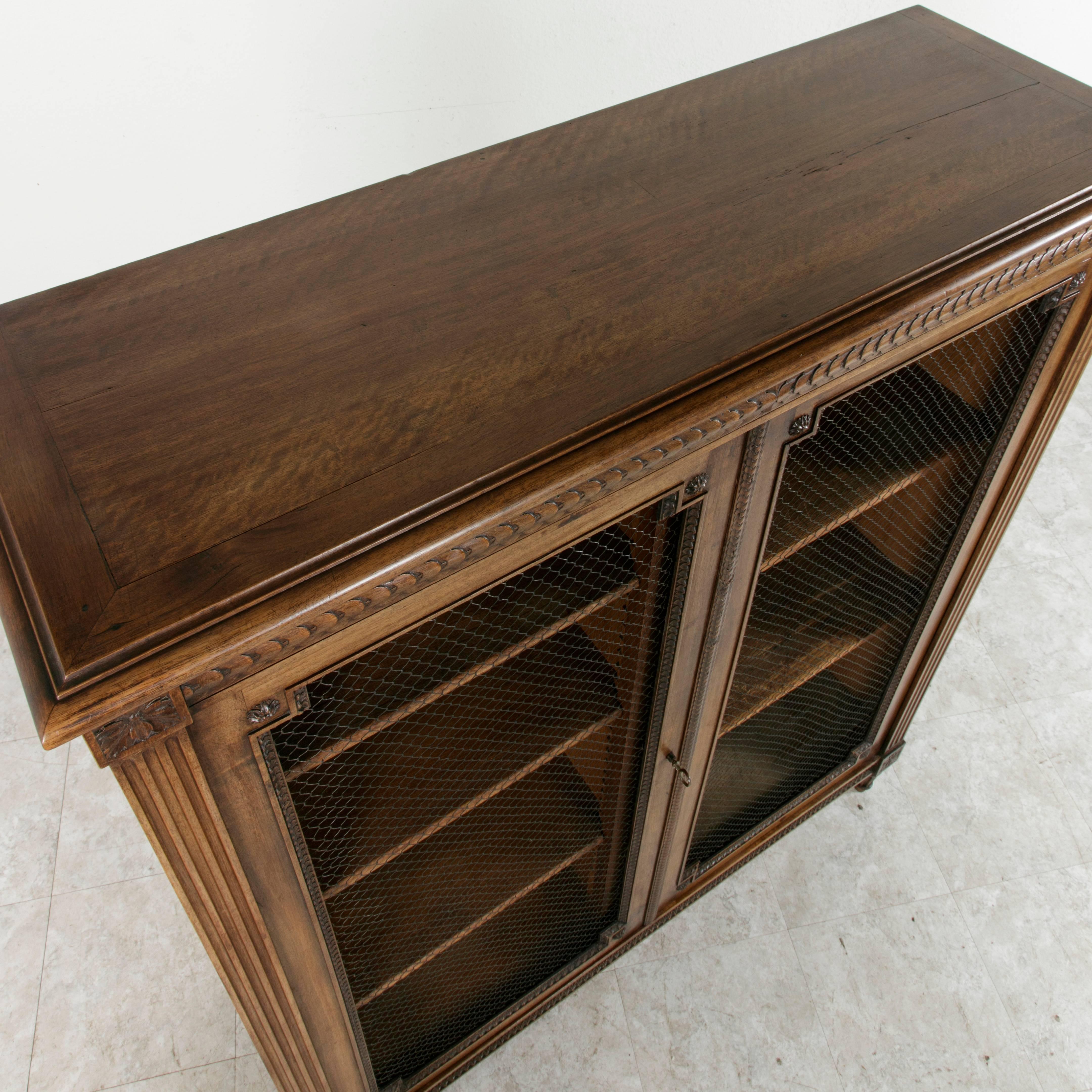 Late 19th Century Louis XVI Style Hand-Carved Walnut Bibliotheque or Bookcase 3