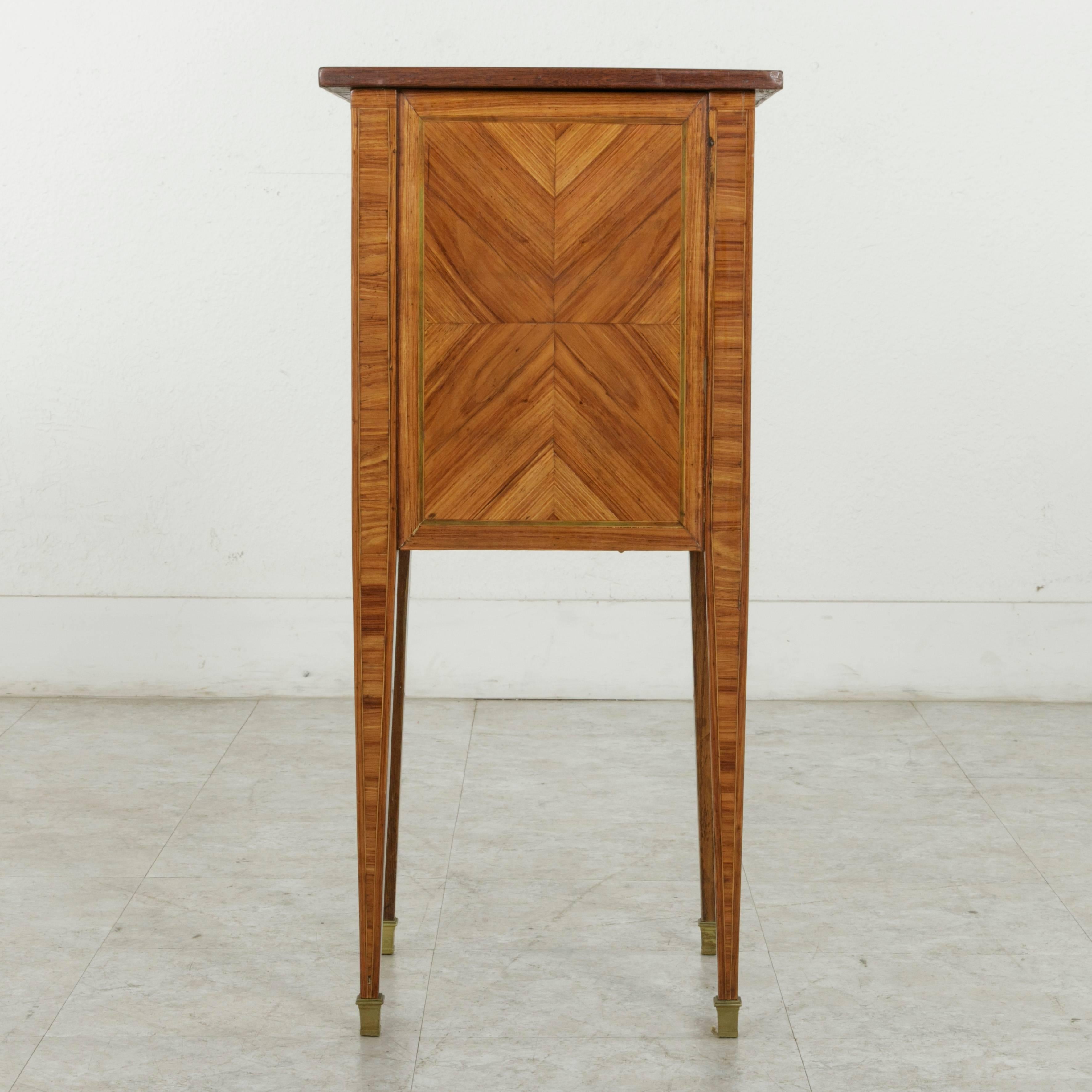 18th Century French Louis XVI Period Rosewood Marquetry Nightstand or Side Table In Good Condition In Fayetteville, AR