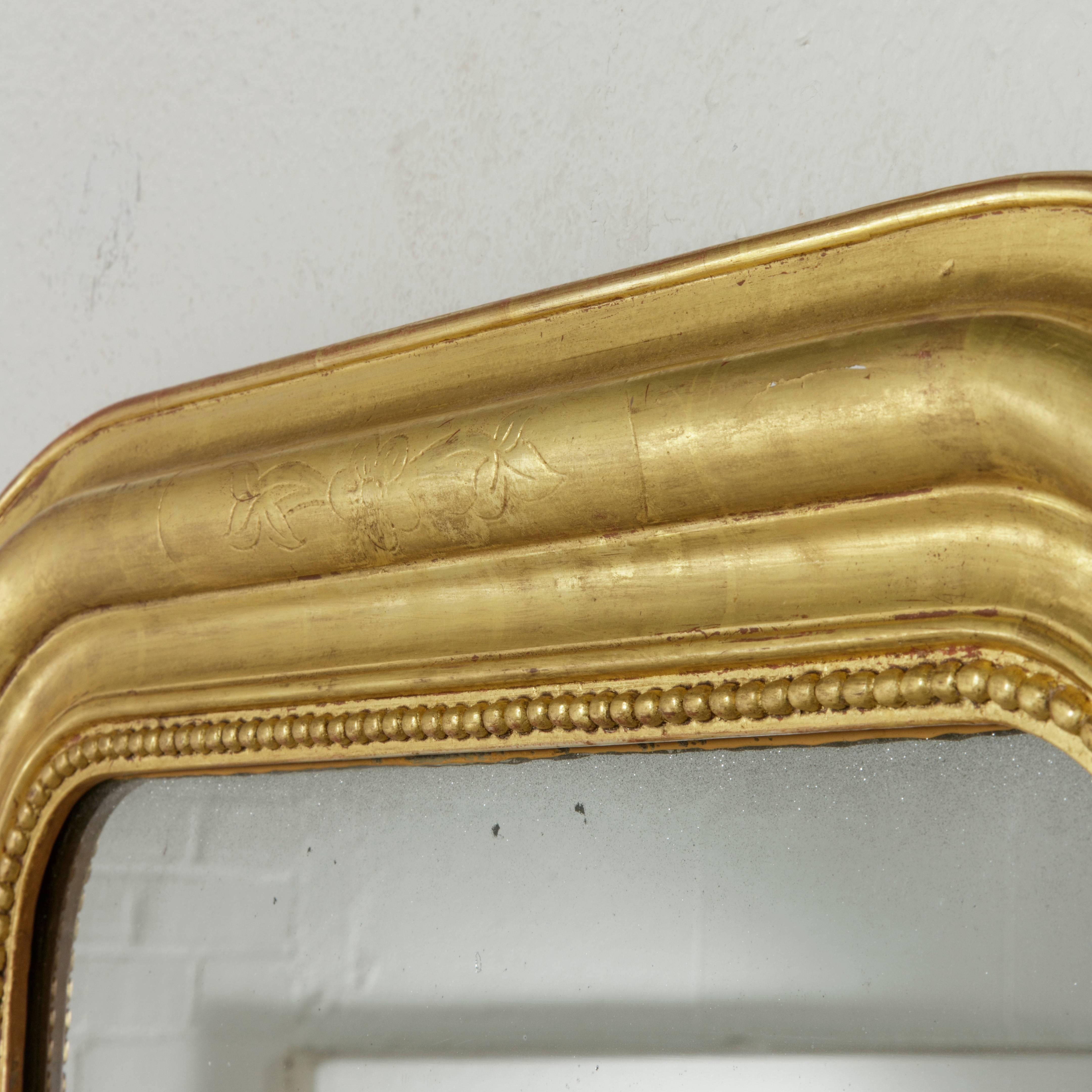 Small Scale 19th Century French Louis Philippe Giltwood Mirror In Excellent Condition In Fayetteville, AR