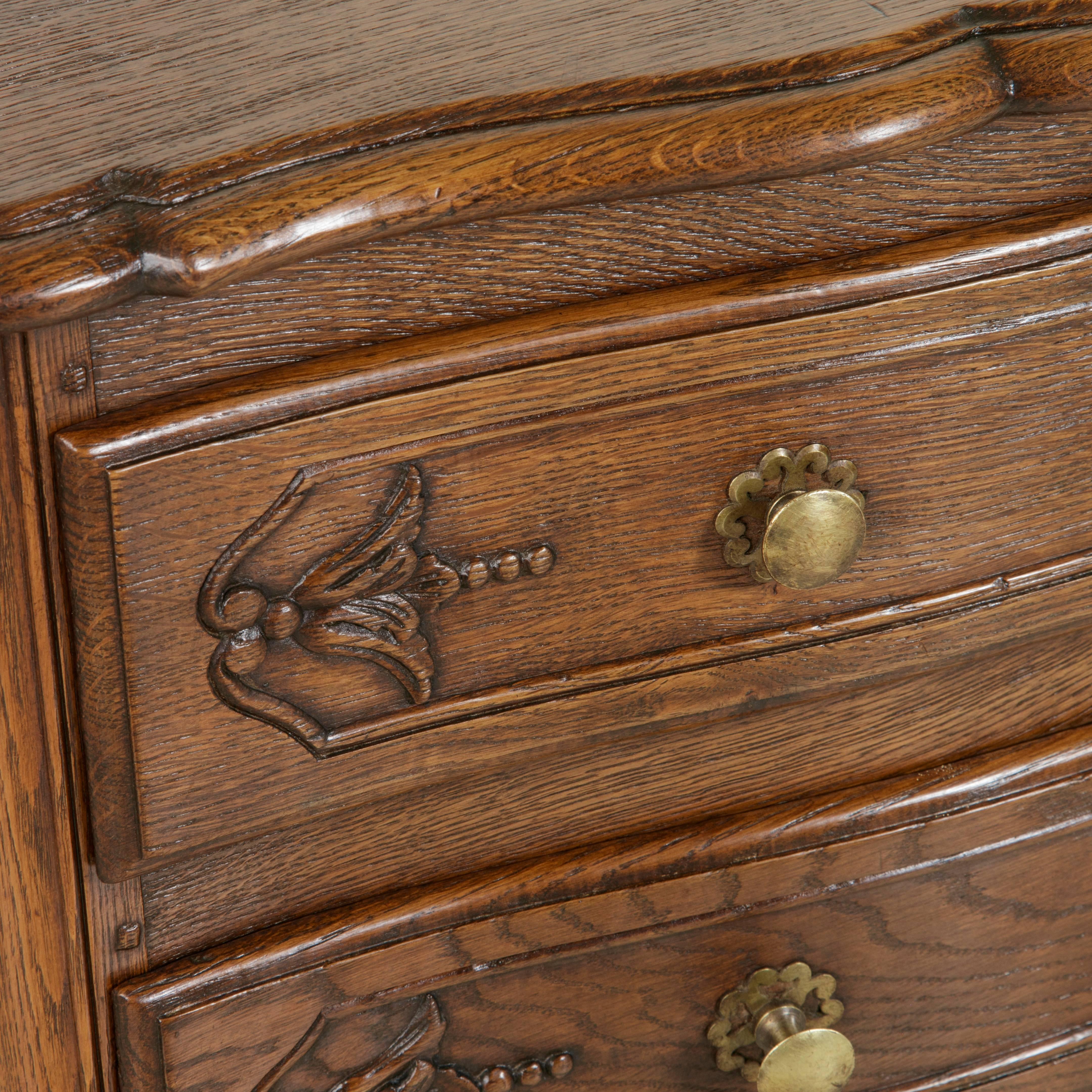 Early 20th Century French Louis XV Style Hand-Carved Oak Nightstand, Small Chest 4