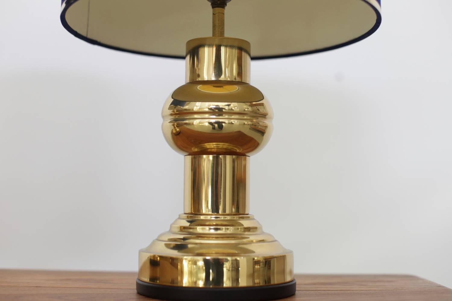Late 20th Century Set of Two Art Deco Style Table Lamps in Brass with Dark Blue Shades For Sale