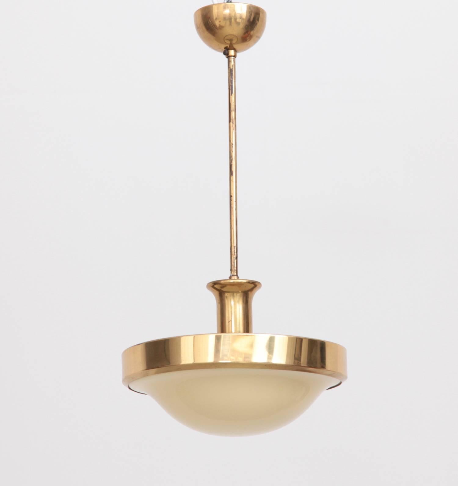 Beautiful Glass and Brass Art Deco Pendant Lamp, Germany, 1920s In Excellent Condition In Berlin, BE
