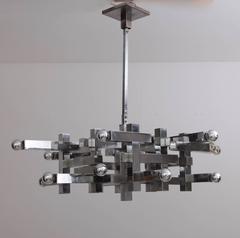Xl L'élégant lustre "Metric" de Gaetano Sciolari:: Italie:: 1960