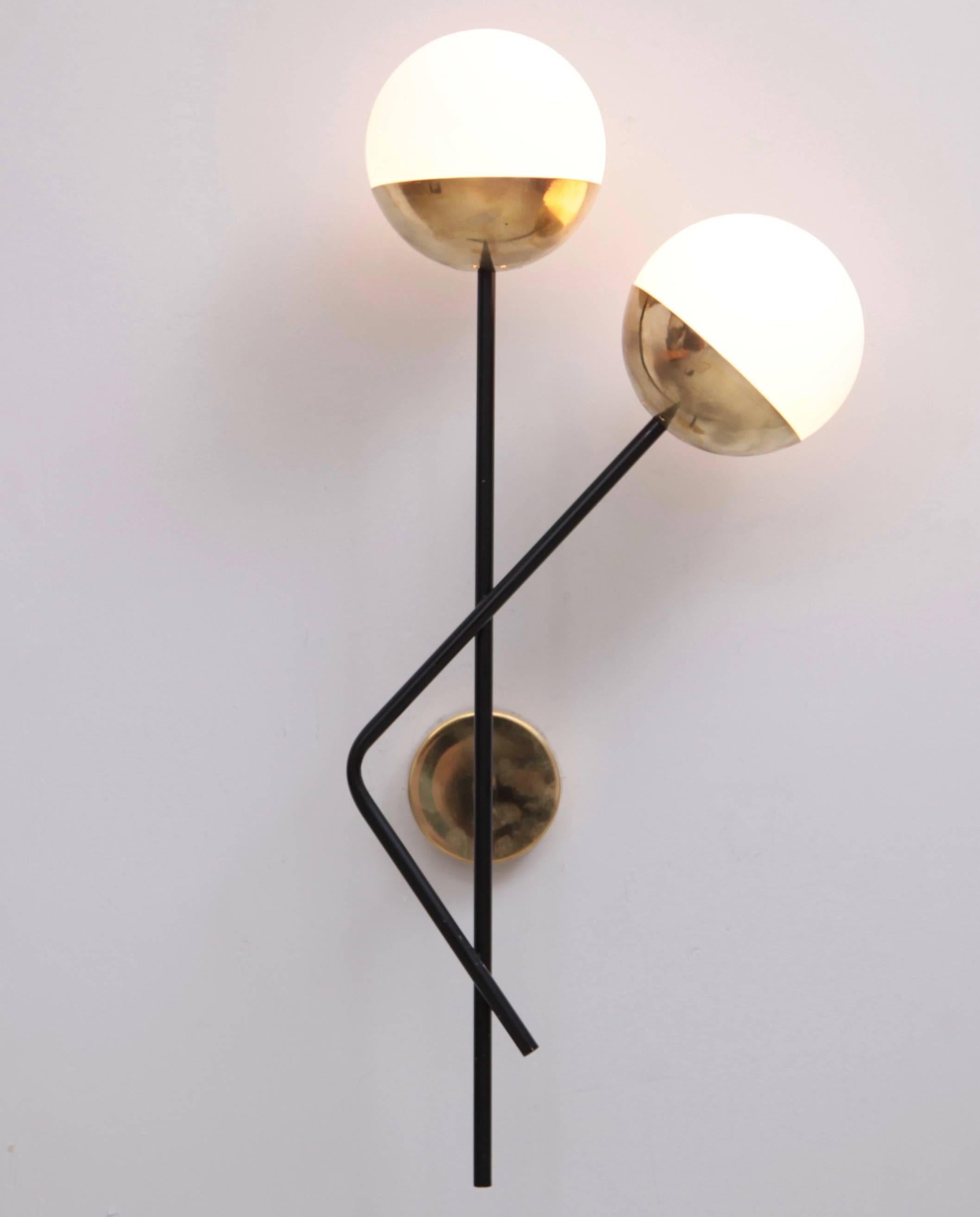 Mid-Century Modern One of two Brass and Glass Wall Lights or Sconces Attributed to Stilnovo