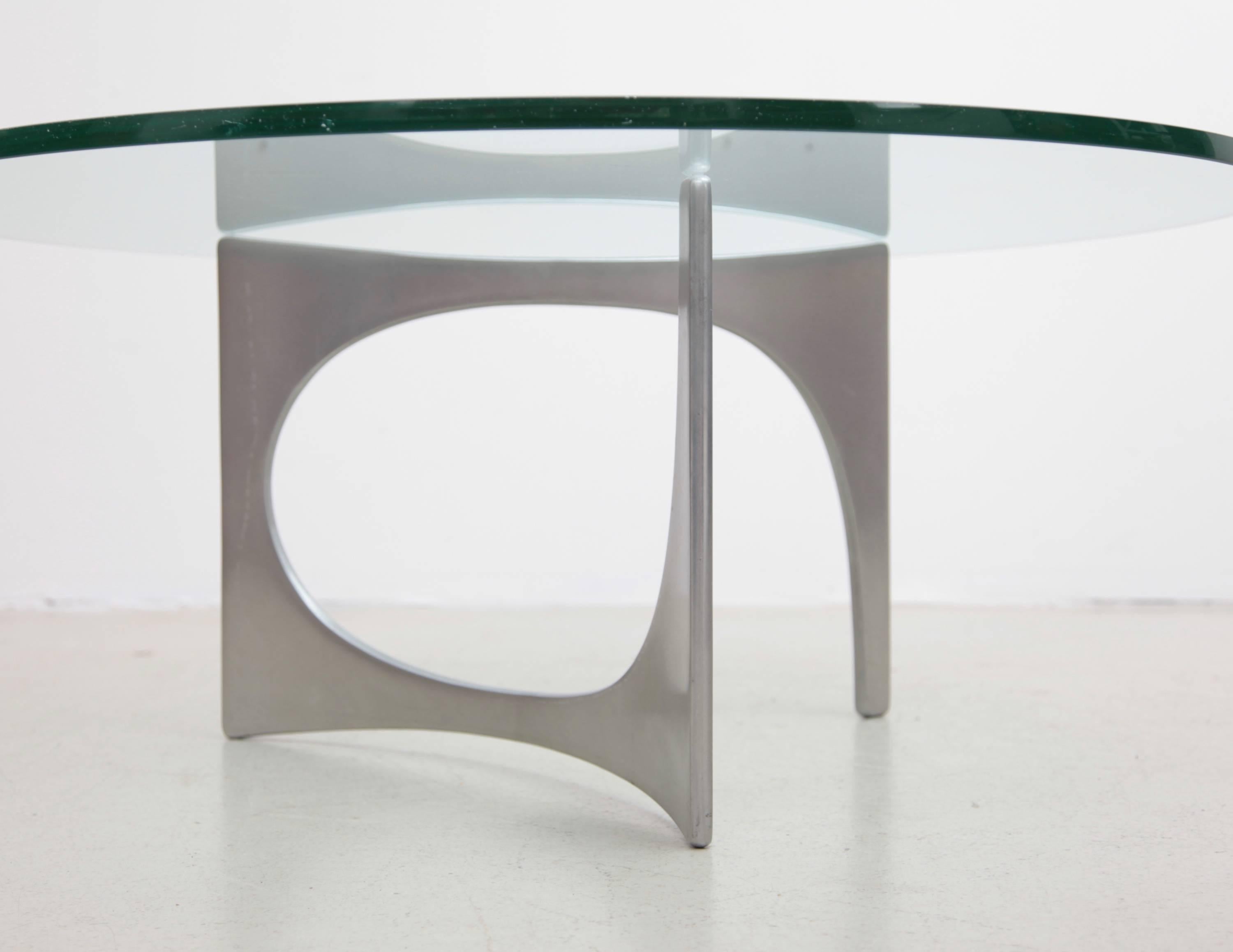 Very nice coffee or cocktail table made of aluminum. The table was designed by Knut Hesterberg for German manufacturer Ronald Schmitt.

